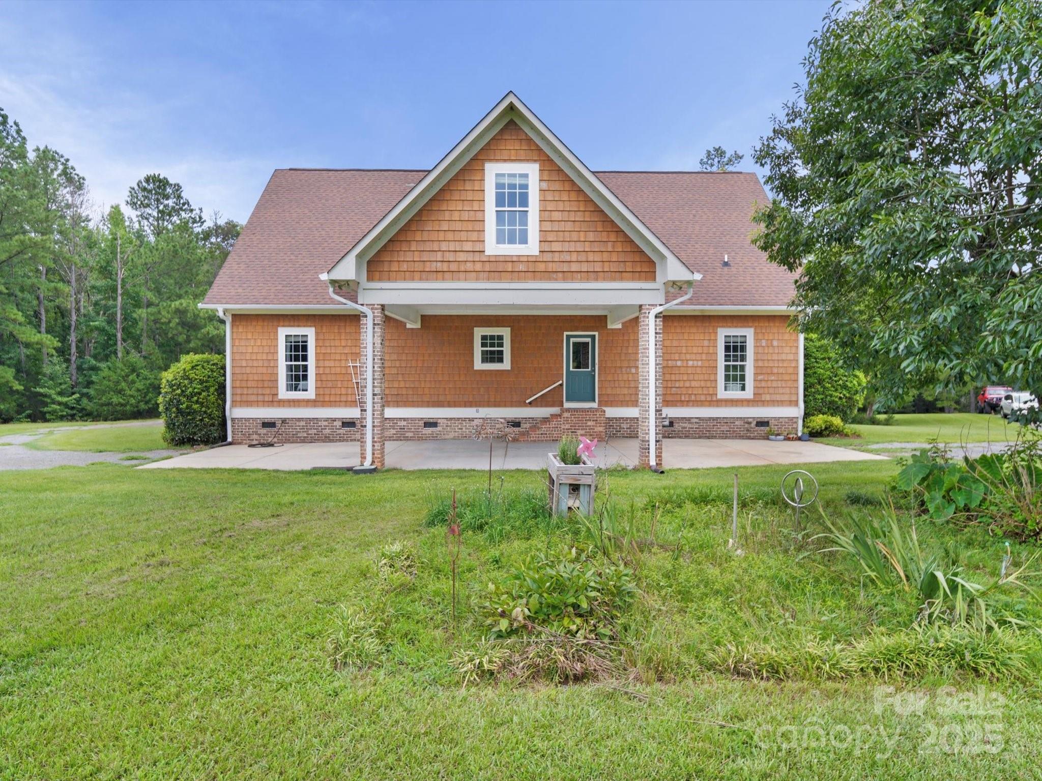 1393 Wateree Road — Ridgeway