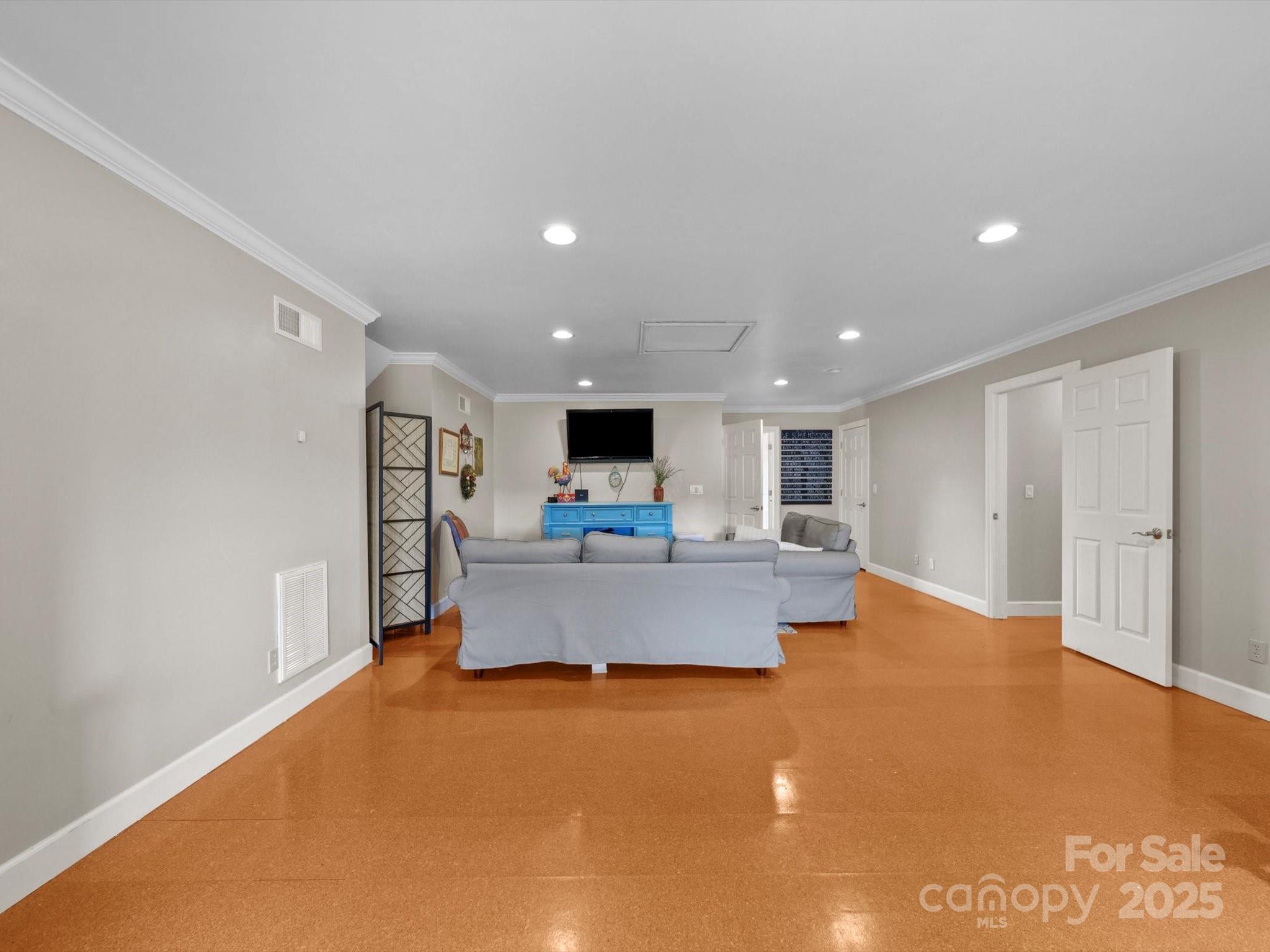 1393 Wateree Road — Ridgeway