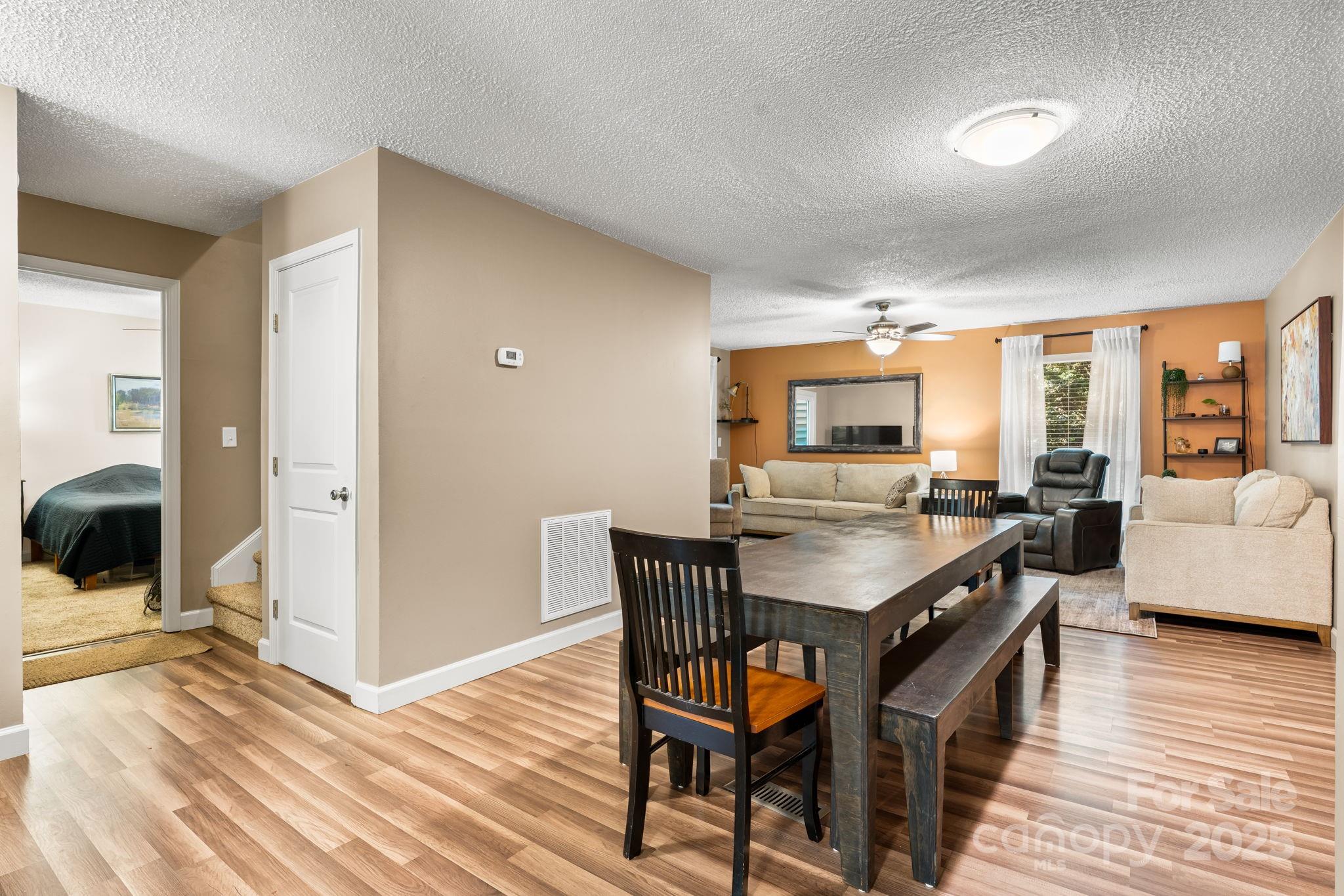 4340 N Center Street #601 — Hickory