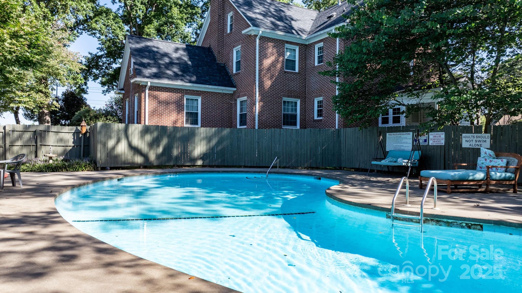 4340 N Center Street #601 — Hickory