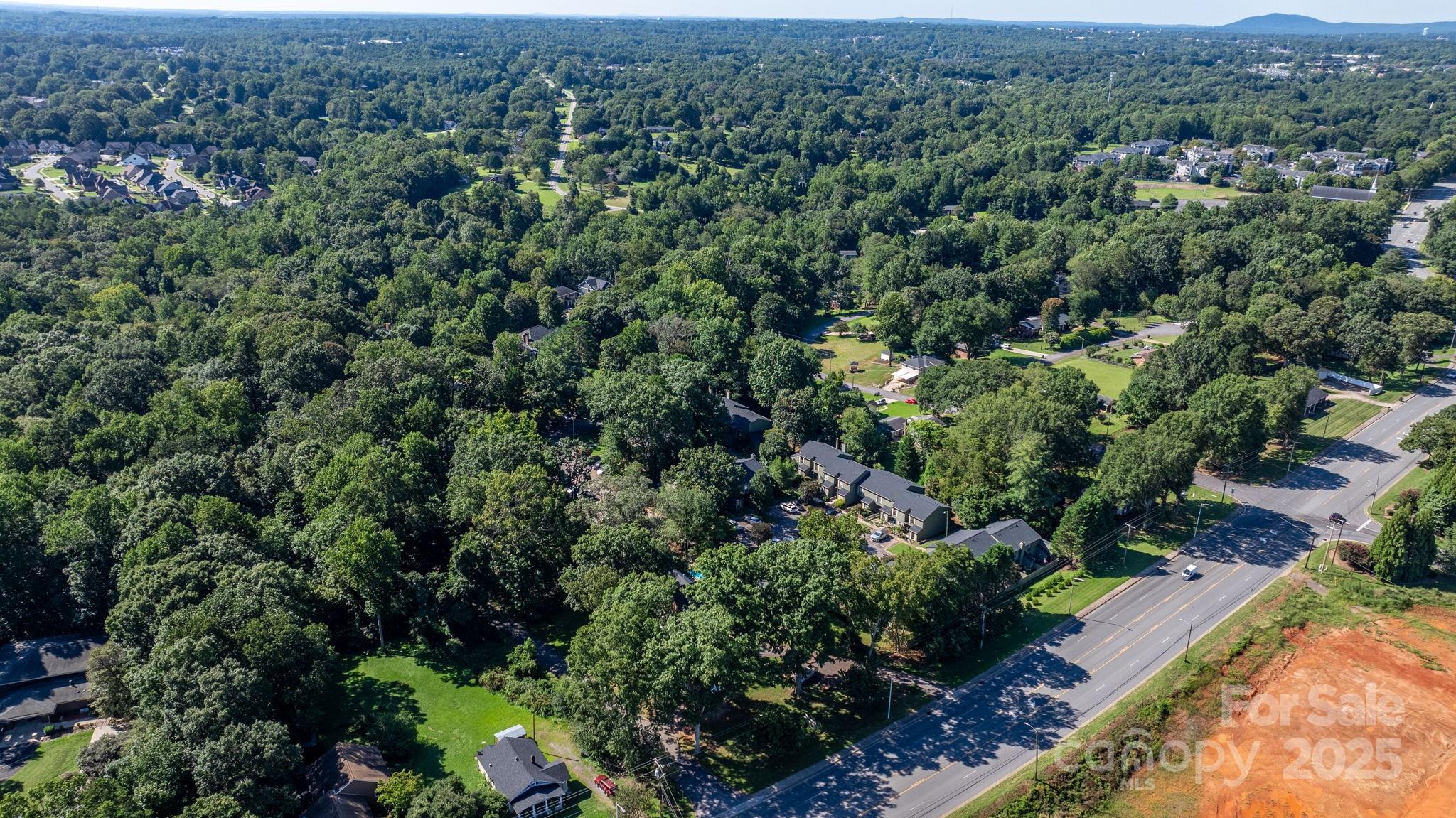 4340 N Center Street #601 — Hickory