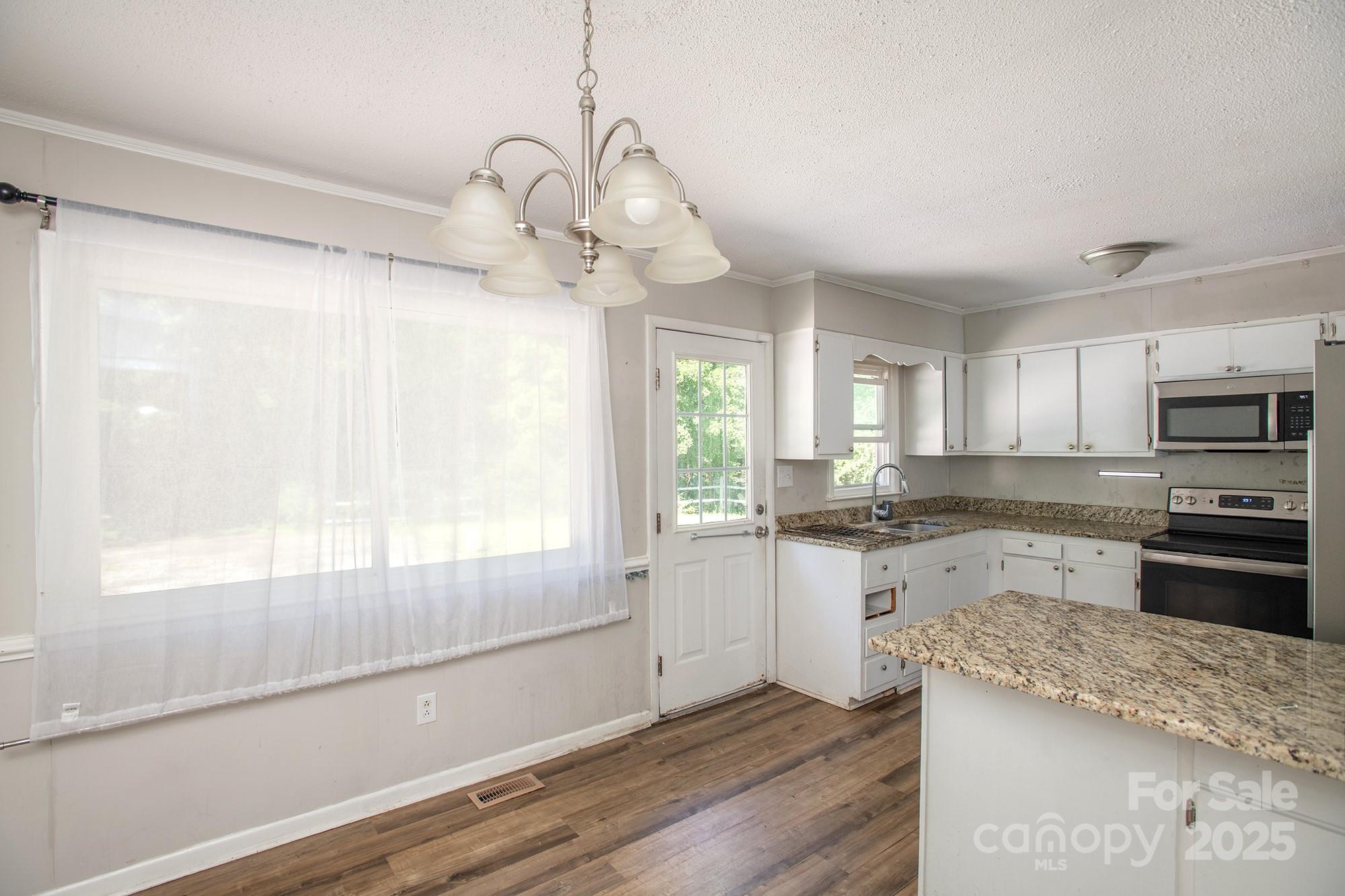 129 Woodland Drive — Havelock