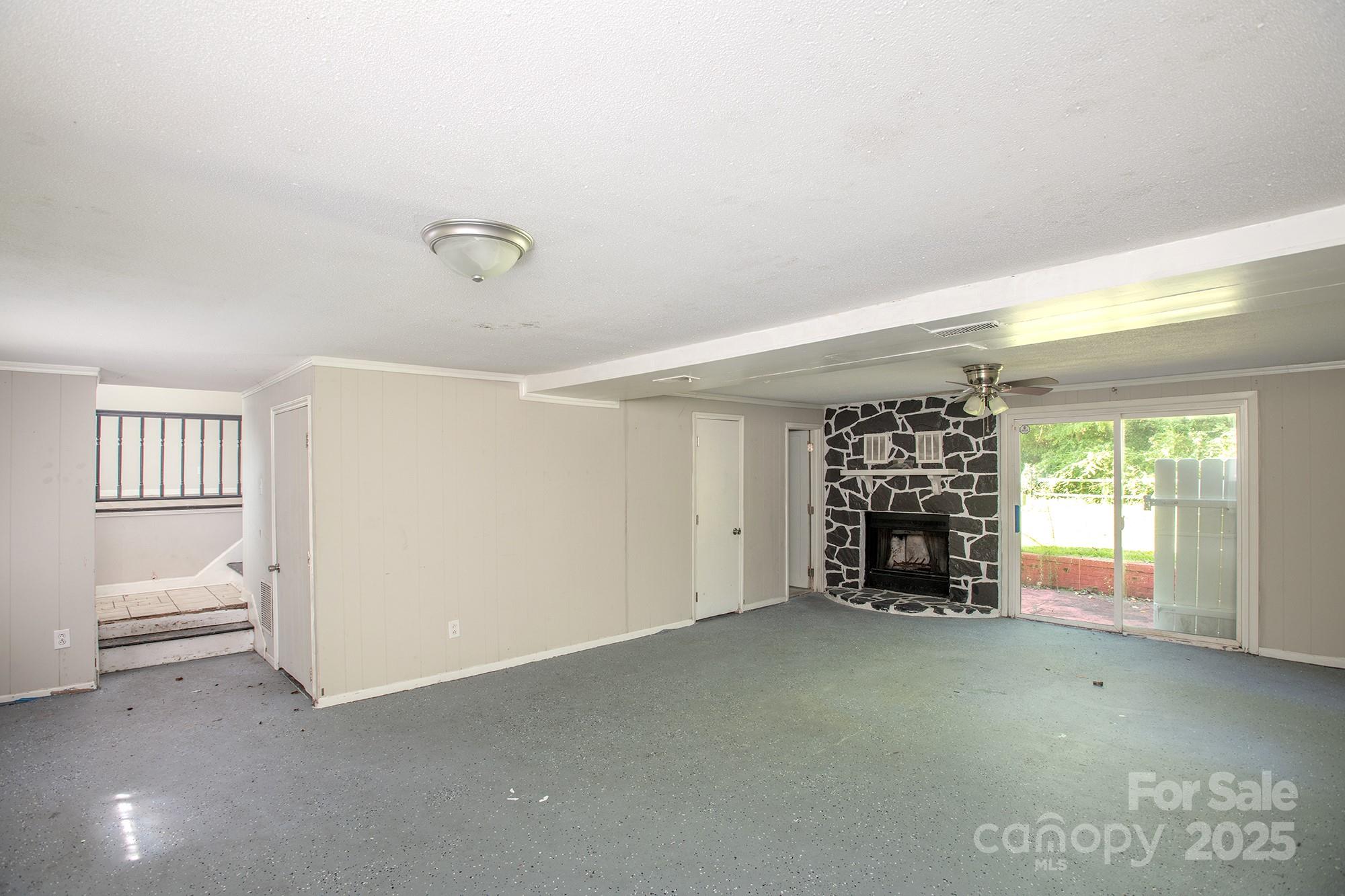 129 Woodland Drive — Havelock