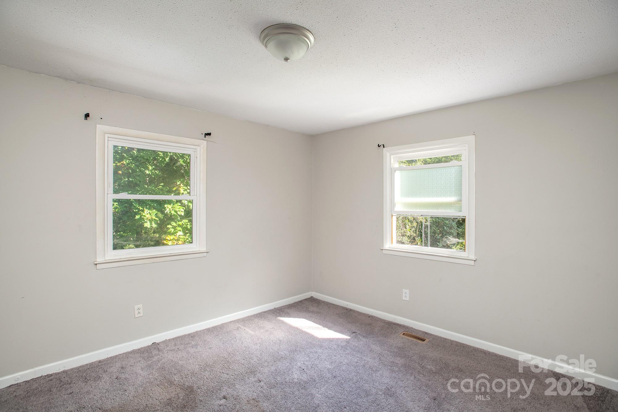 129 Woodland Drive — Havelock