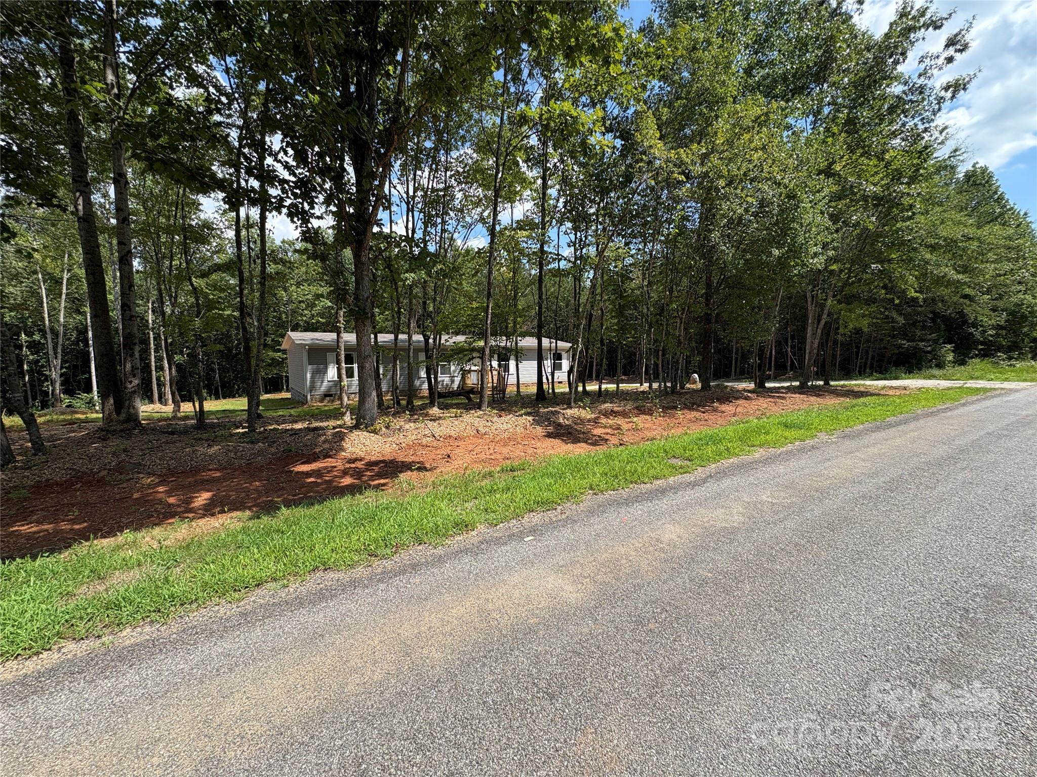 2347 Wagon Wheel Road — Yadkinville