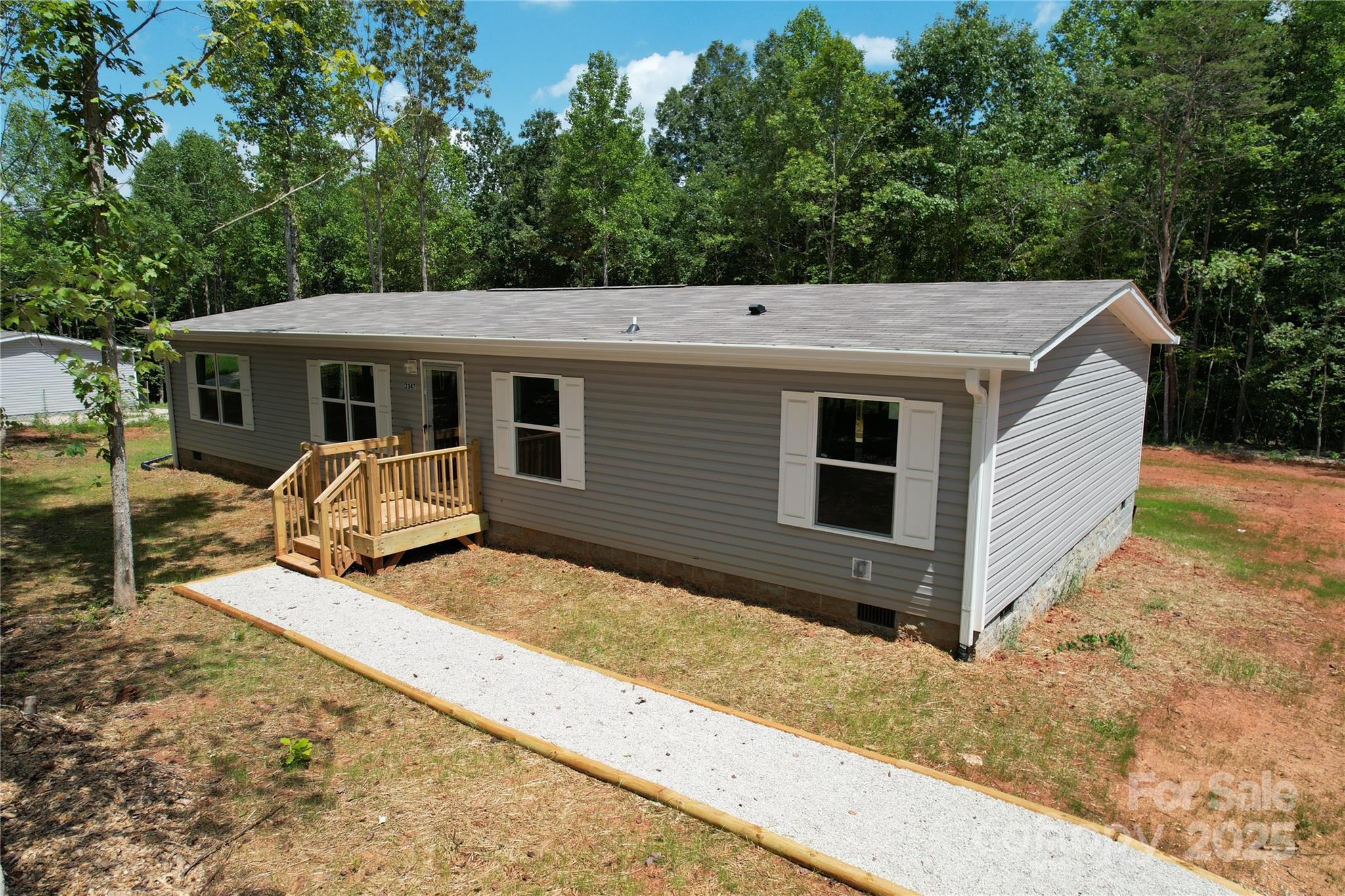 2347 Wagon Wheel Road — Yadkinville