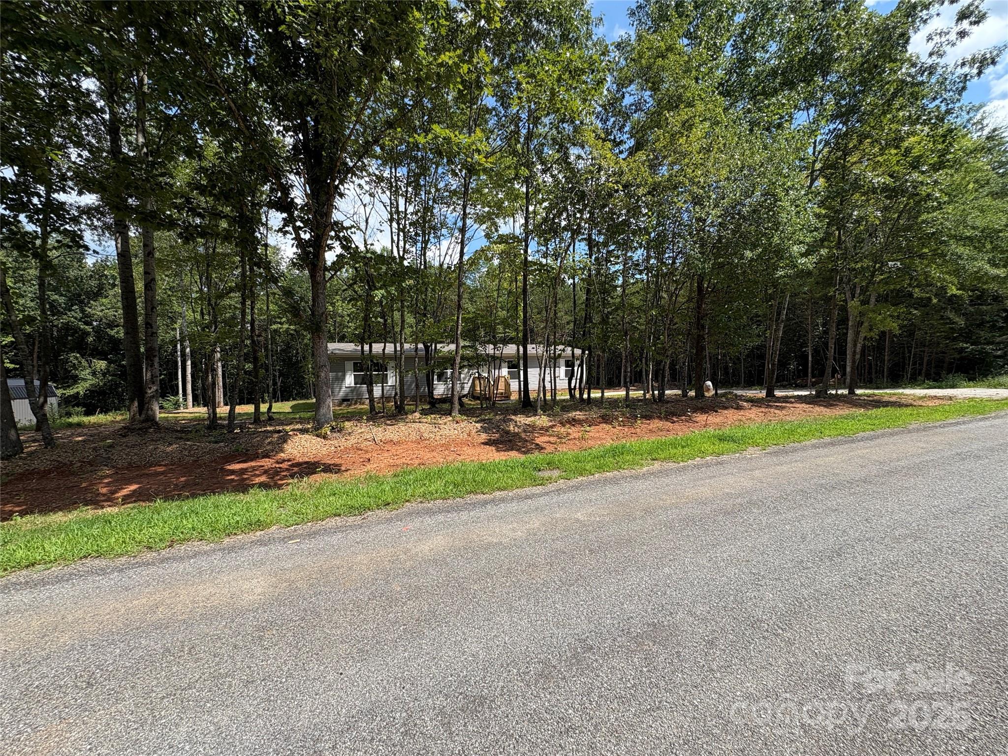 2347 Wagon Wheel Road — Yadkinville