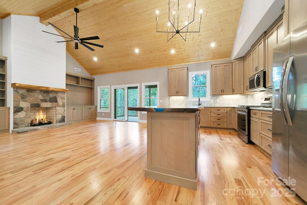 86 Isuhdavga Court — Brevard