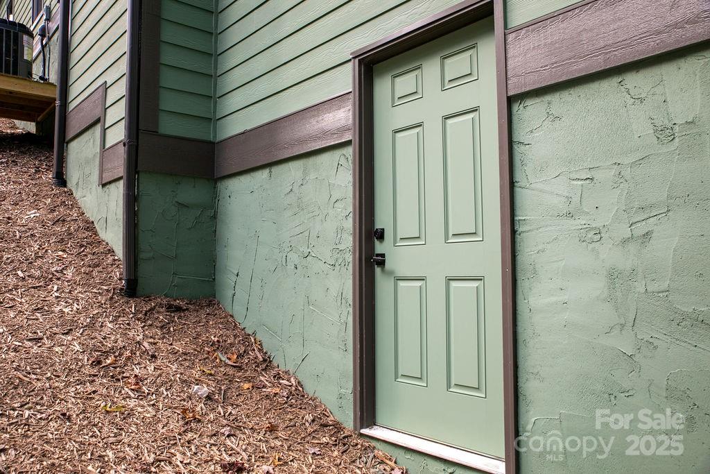 86 Isuhdavga Court — Brevard