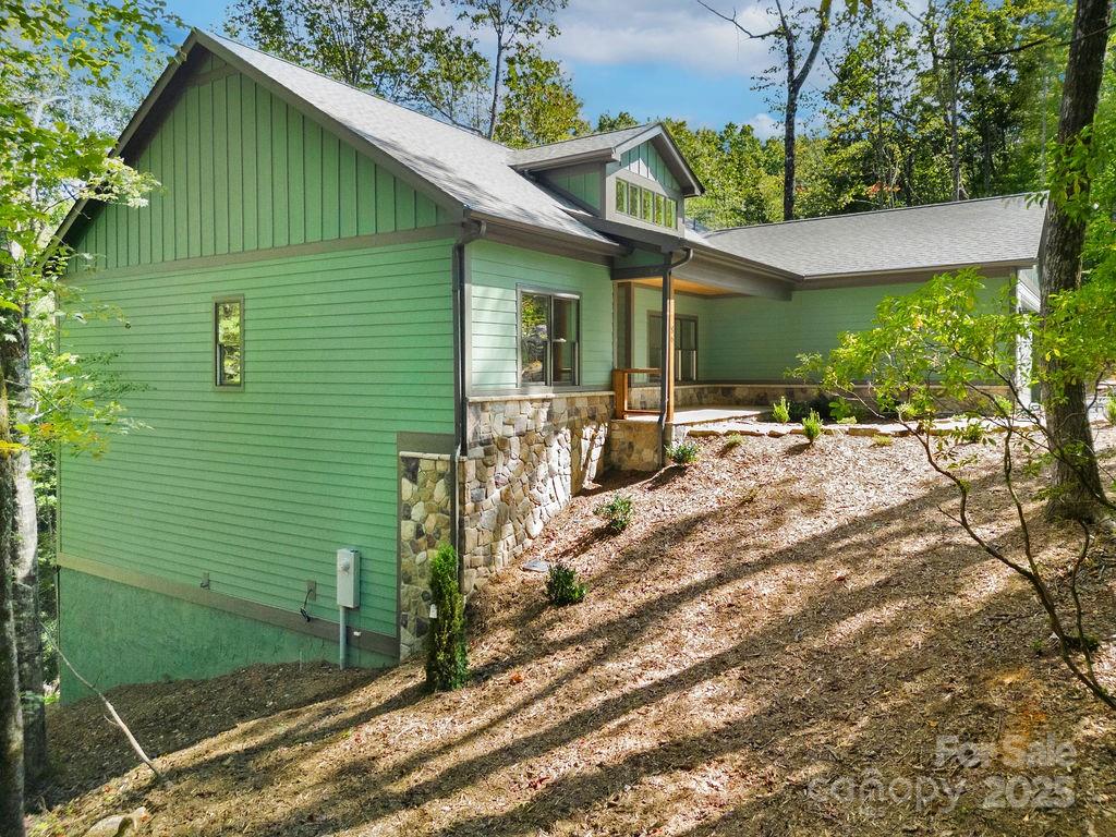 86 Isuhdavga Court — Brevard