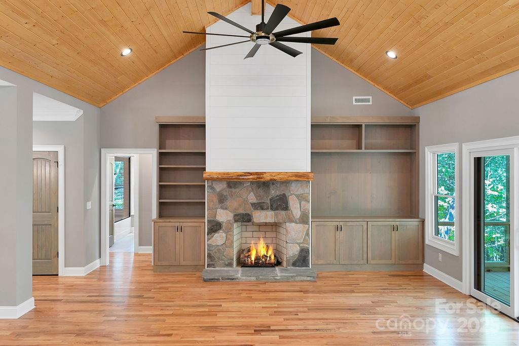 86 Isuhdavga Court — Brevard