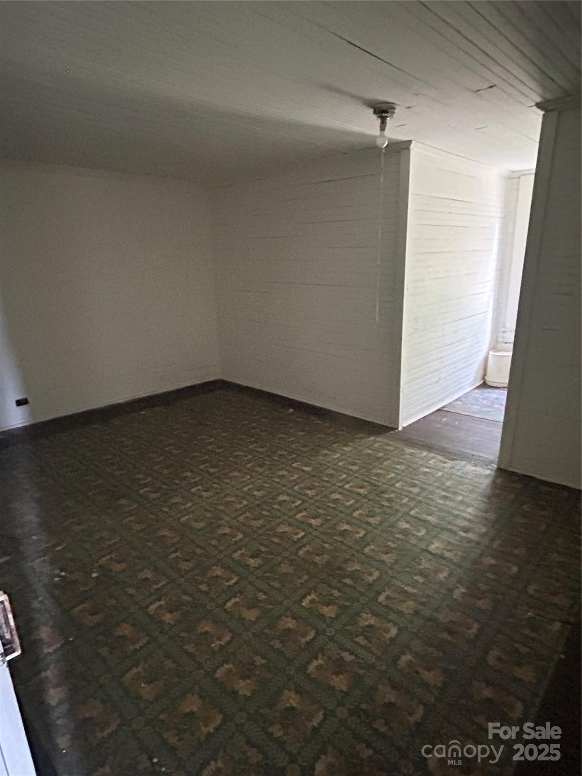 1003 Lundix Street — Albemarle