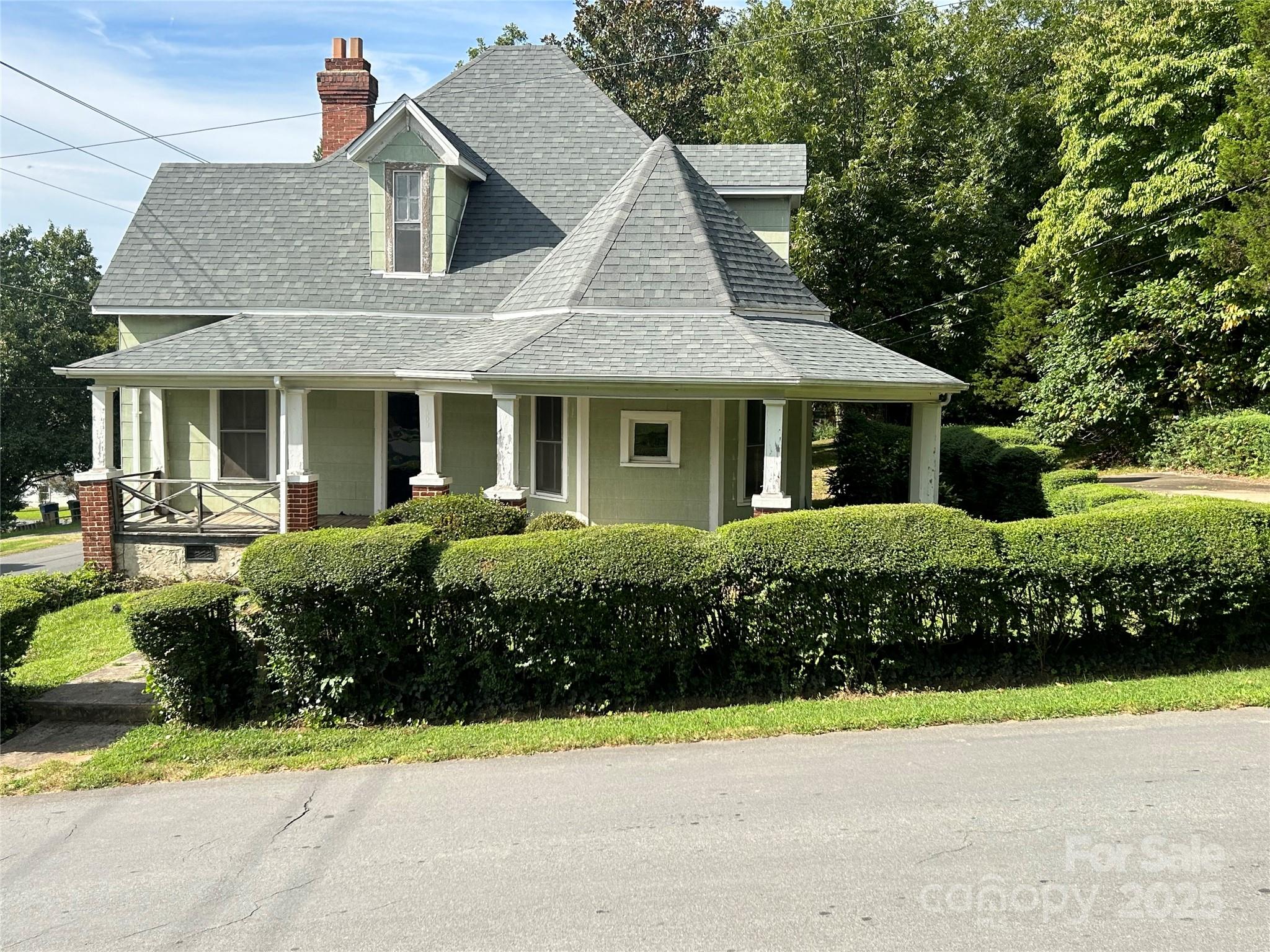 1003 Lundix Street — Albemarle