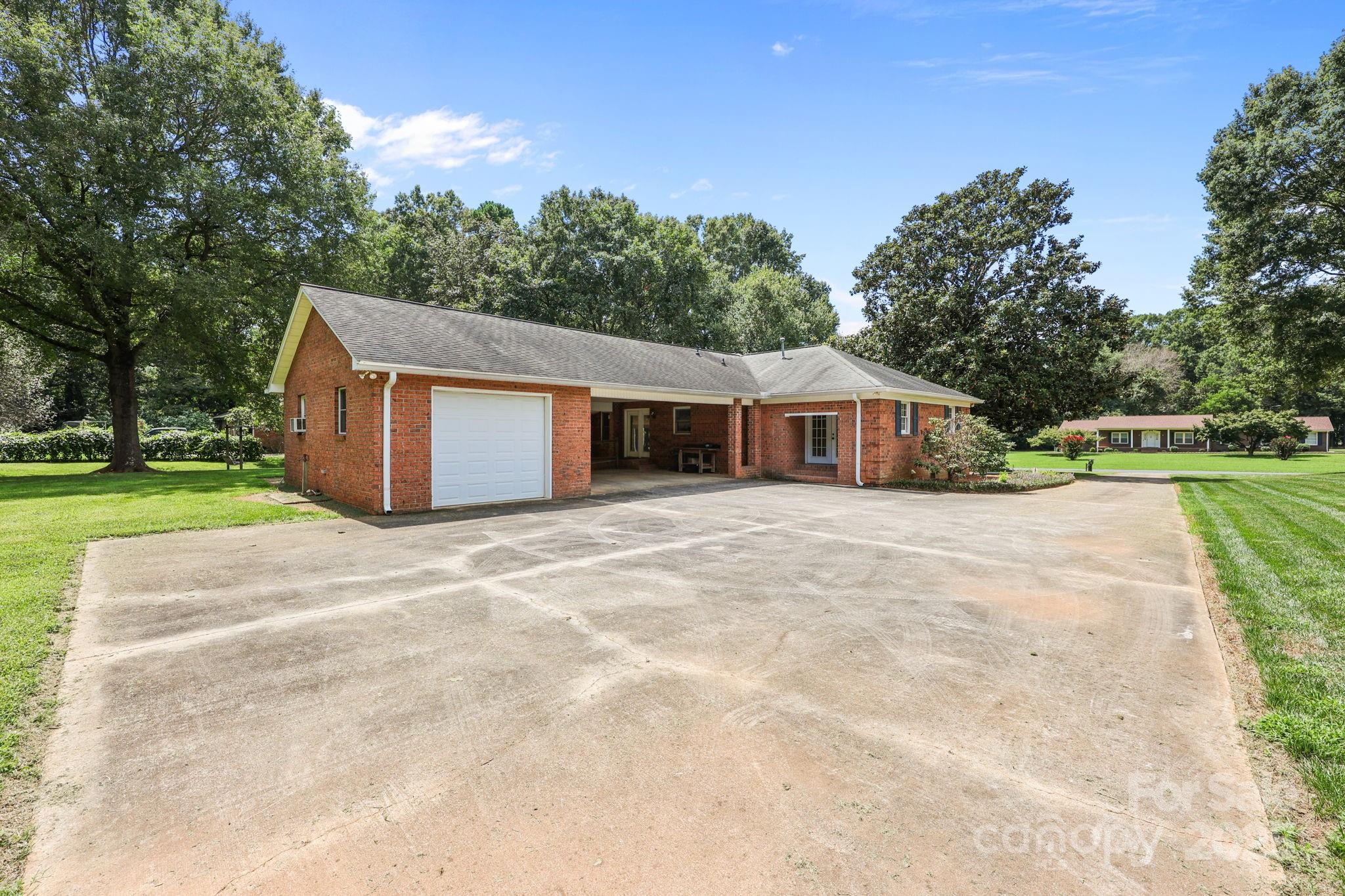 255 Quail Drive — Salisbury