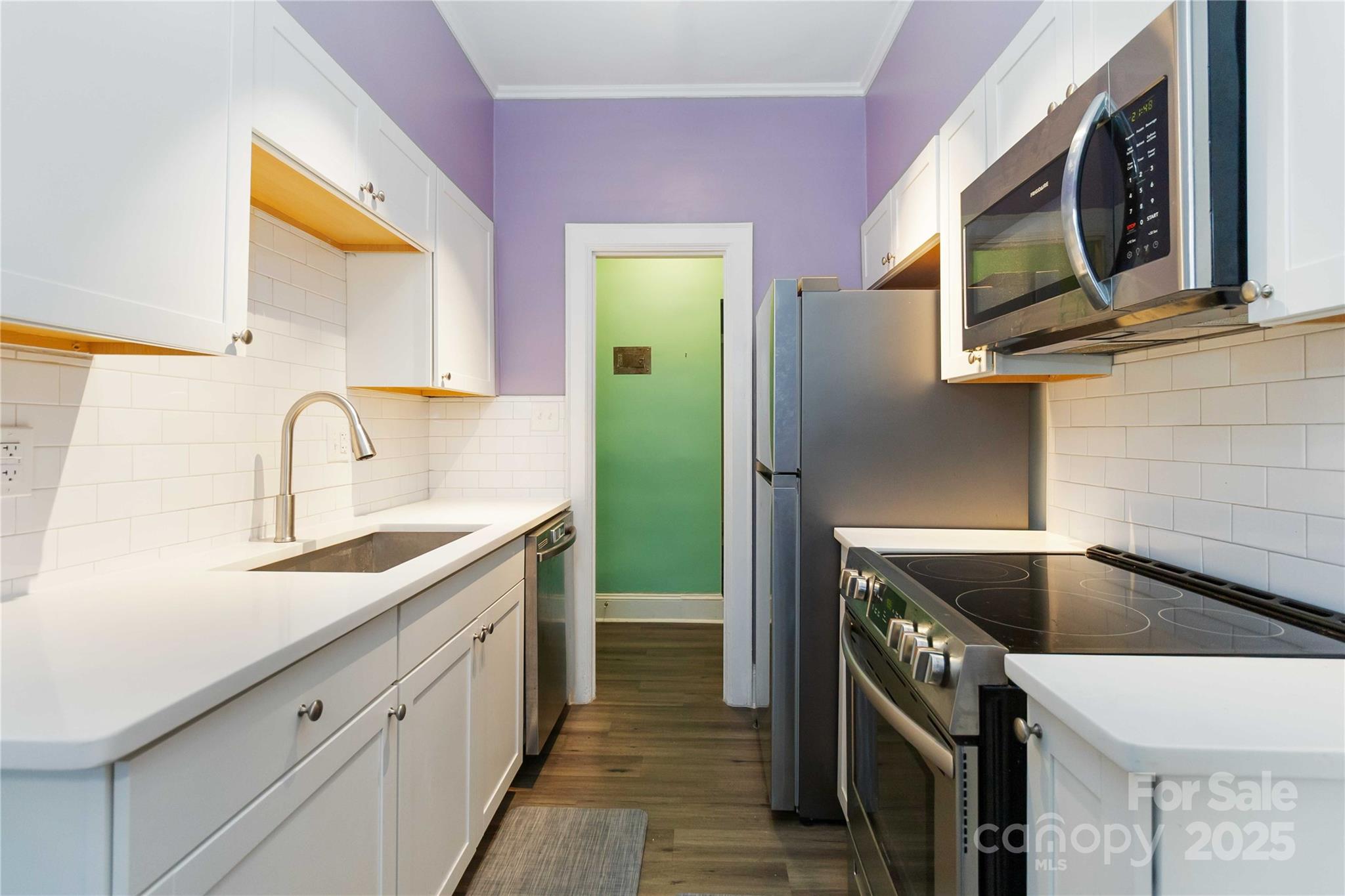 811 E Morehead Street #6 — Charlotte
