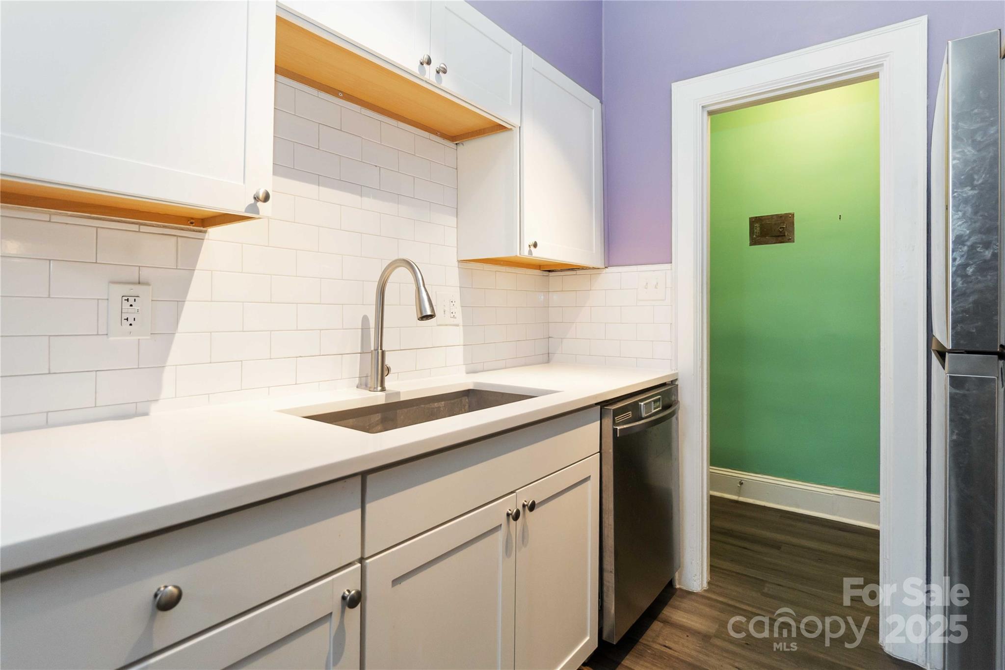 811 E Morehead Street #6 — Charlotte
