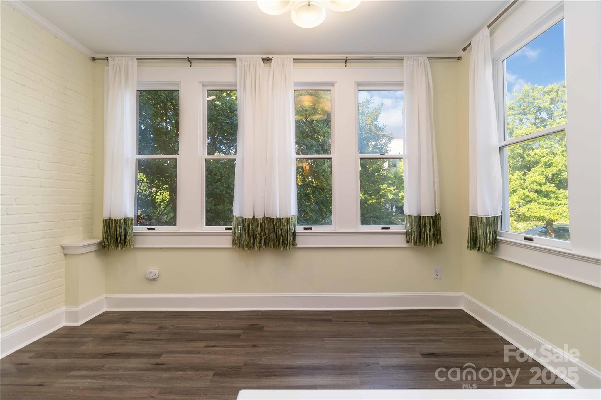 811 E Morehead Street #6 — Charlotte