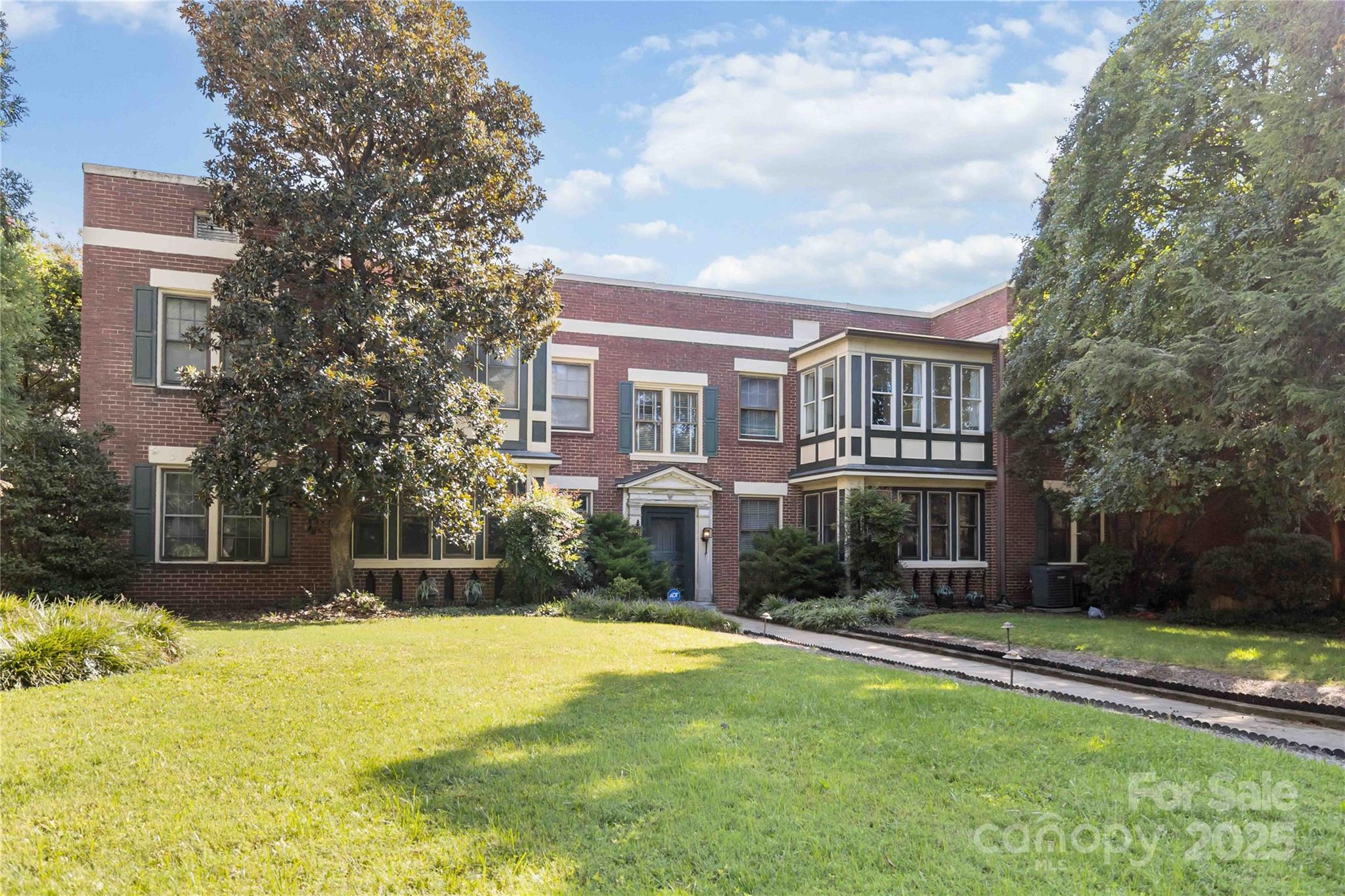 811 E Morehead Street #6 — Charlotte