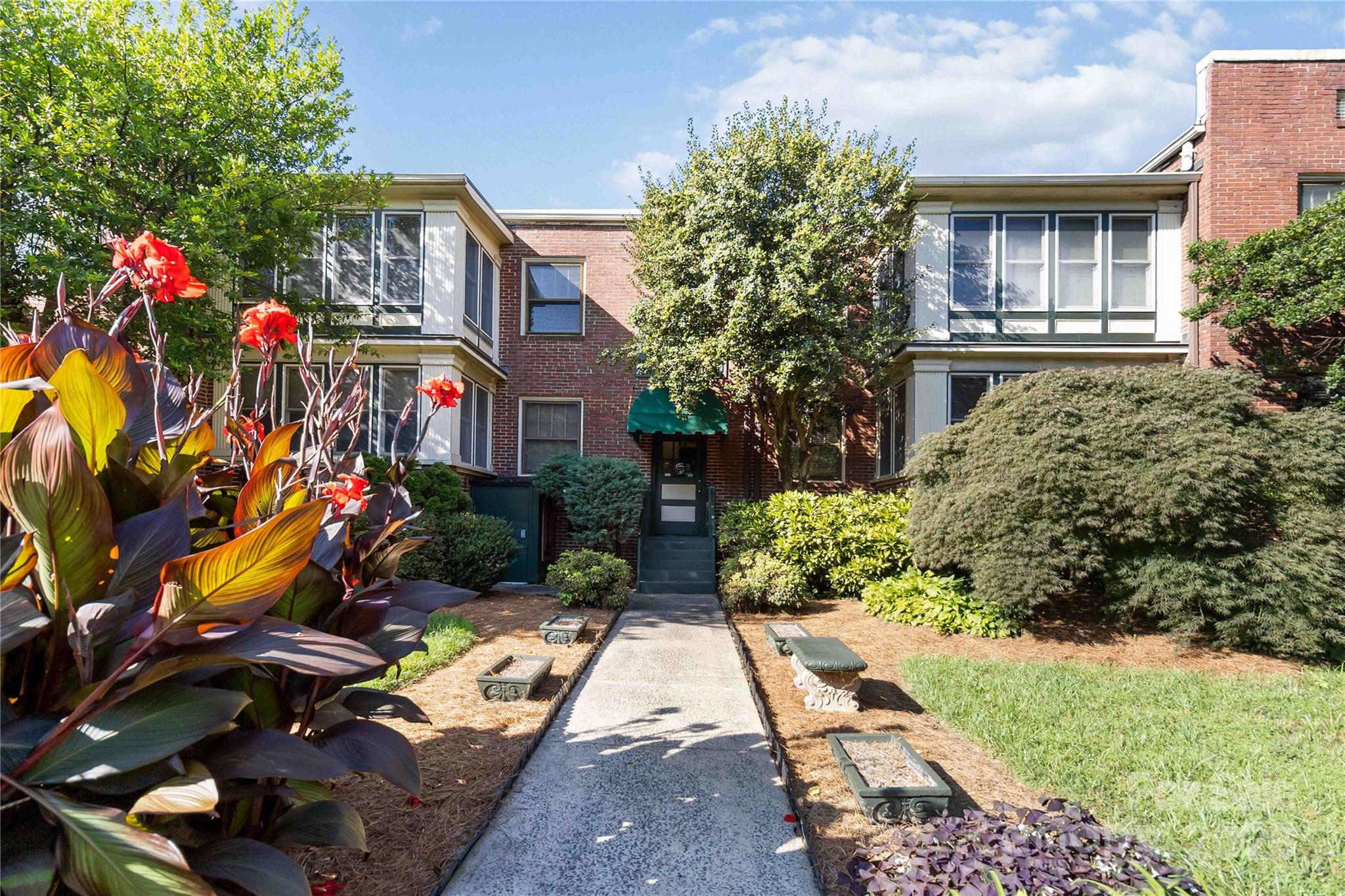 811 E Morehead Street #6 — Charlotte