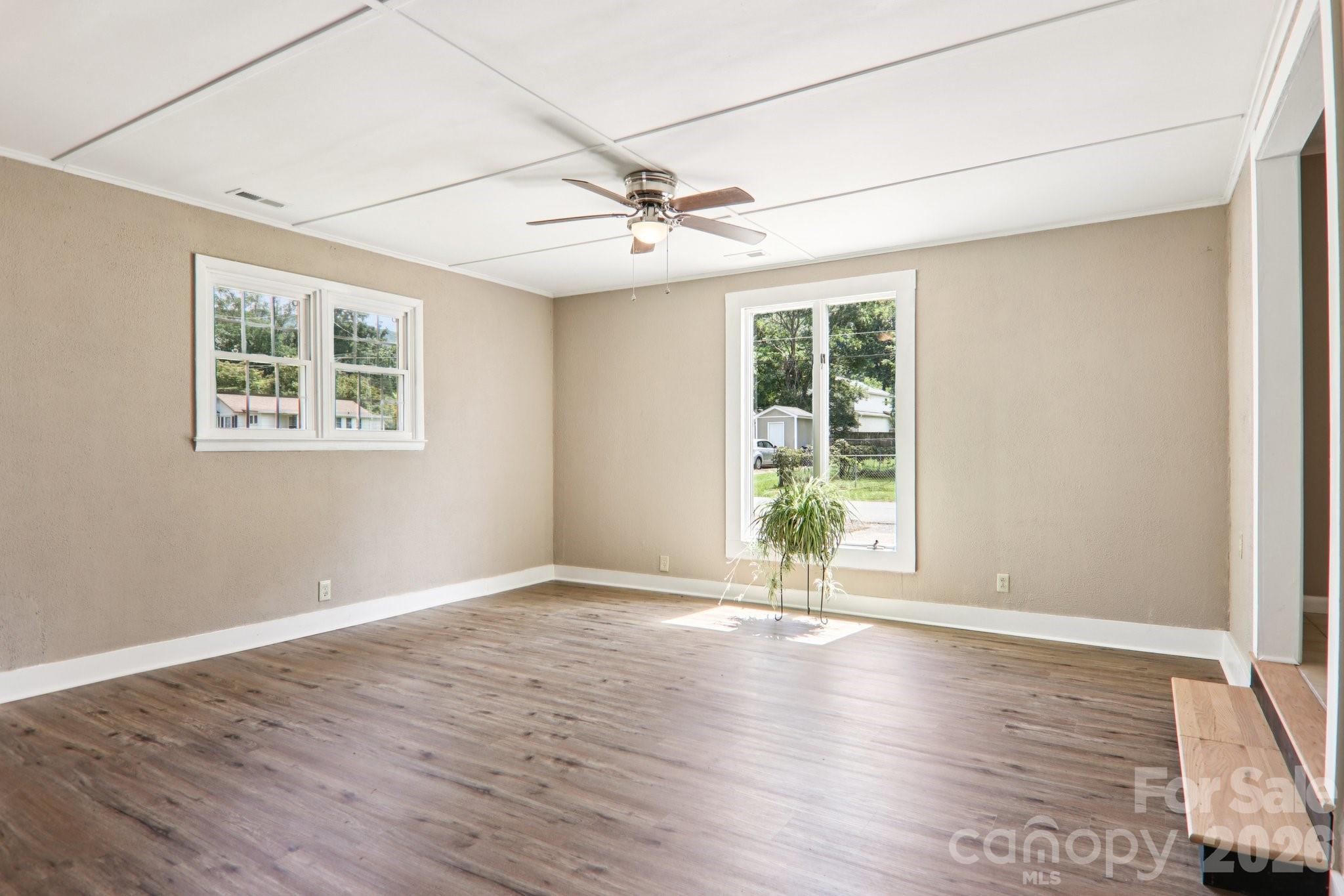 55 Polk Street — Waynesville