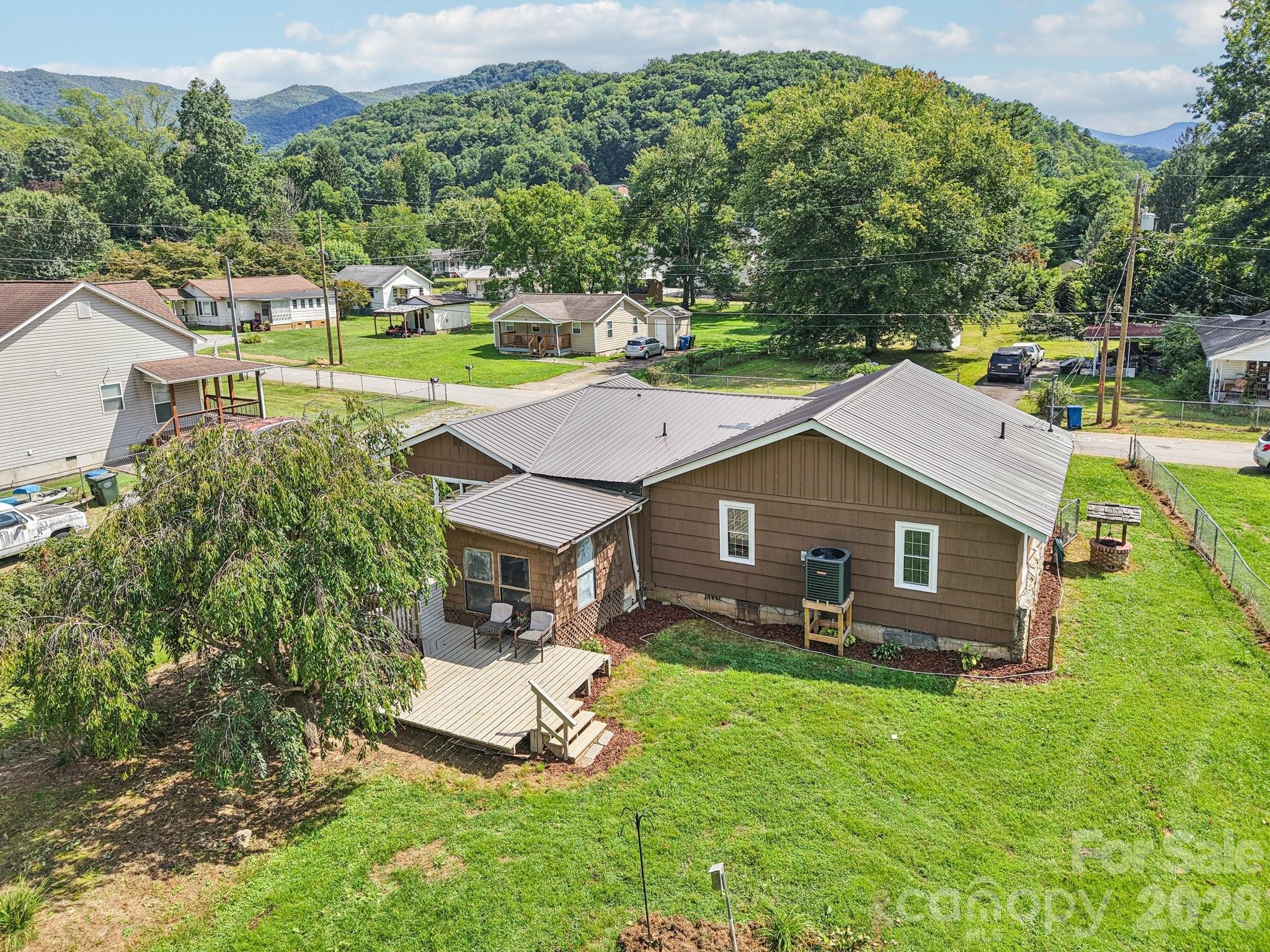55 Polk Street — Waynesville