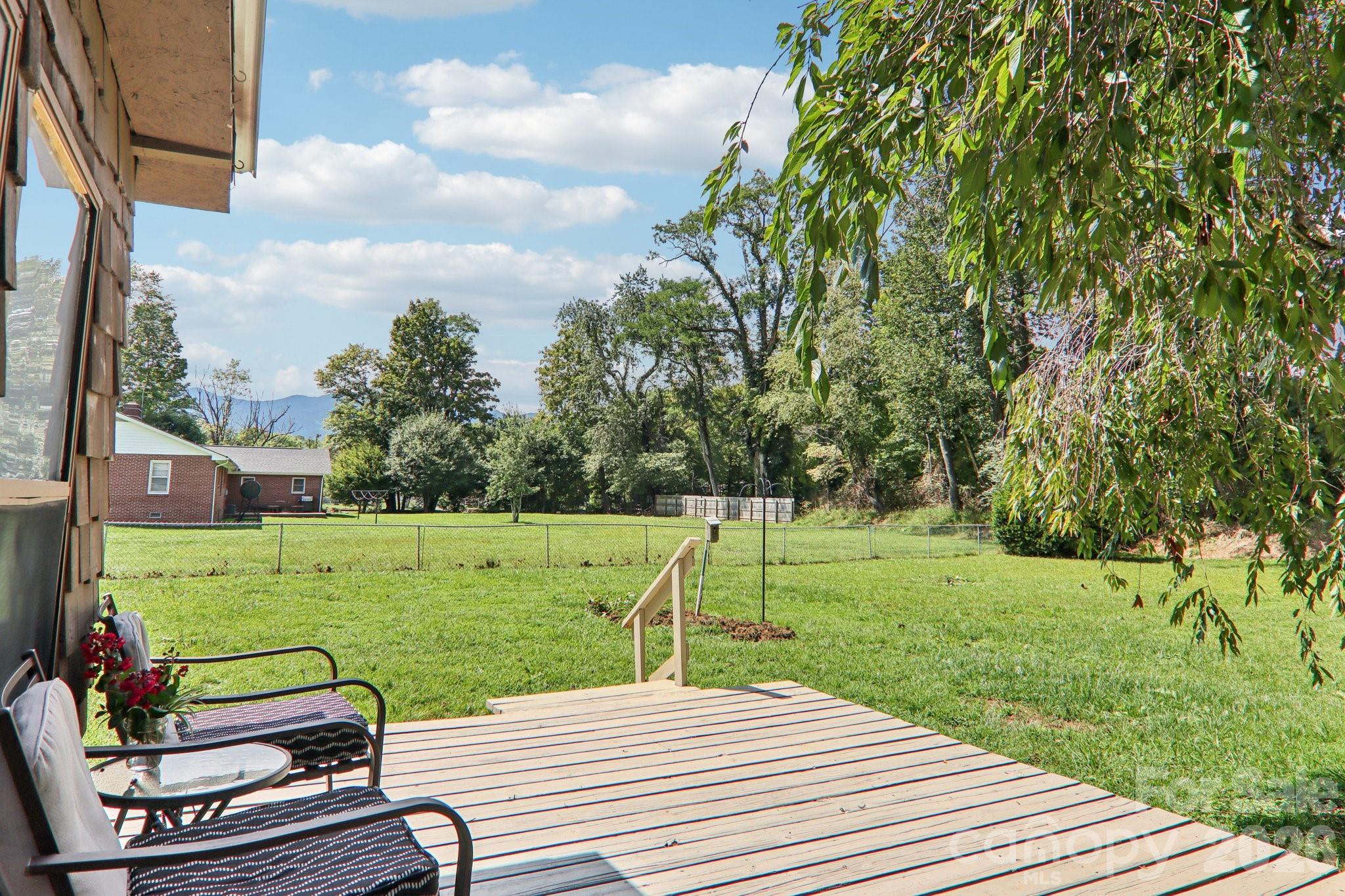 55 Polk Street — Waynesville