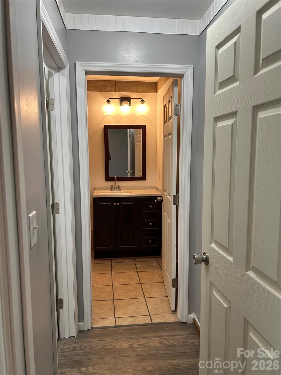 4054 belle meade Circle — Belmont