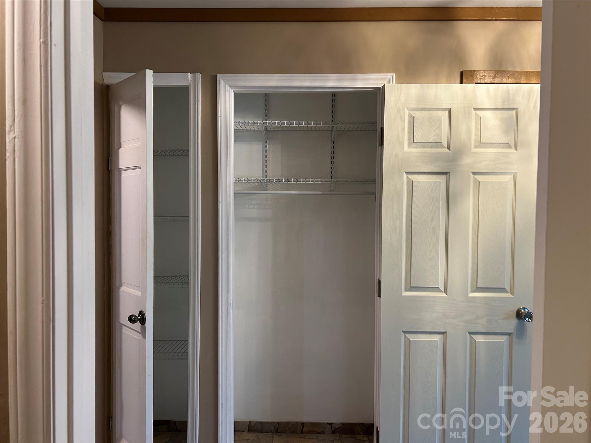 4054 belle meade Circle — Belmont