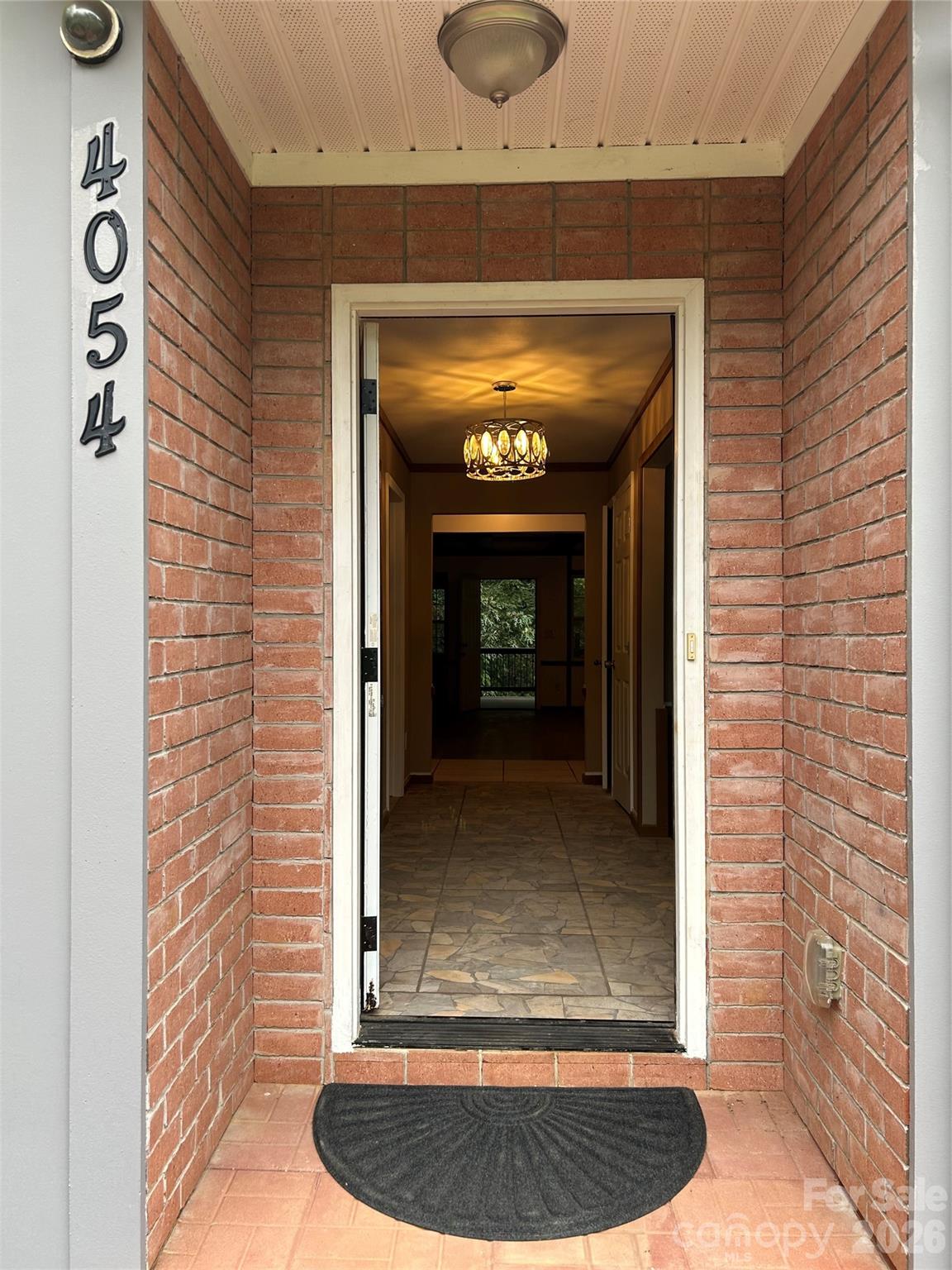 4054 belle meade Circle — Belmont