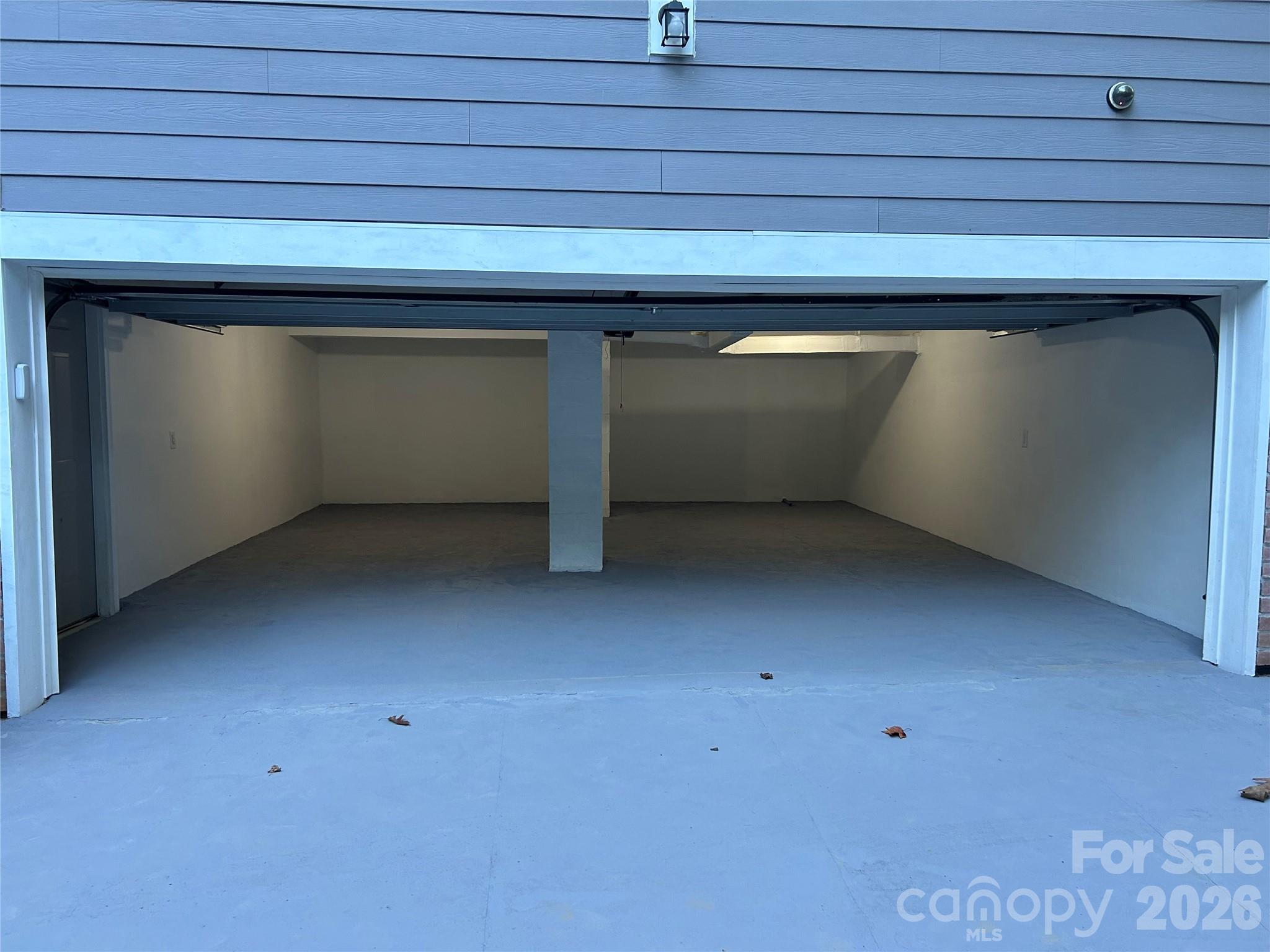 4054 belle meade Circle — Belmont