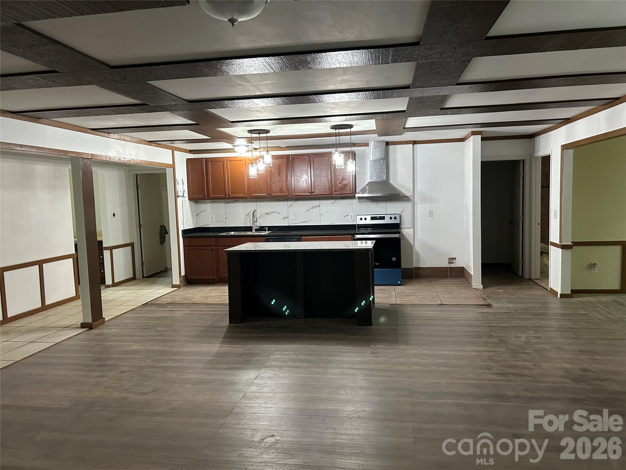 4054 belle meade Circle — Belmont