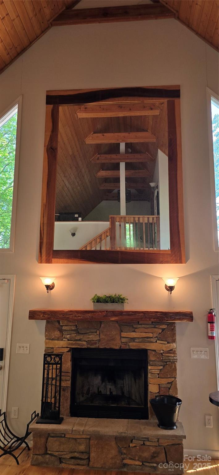 607 Rocky Top Trail — Barnardsville