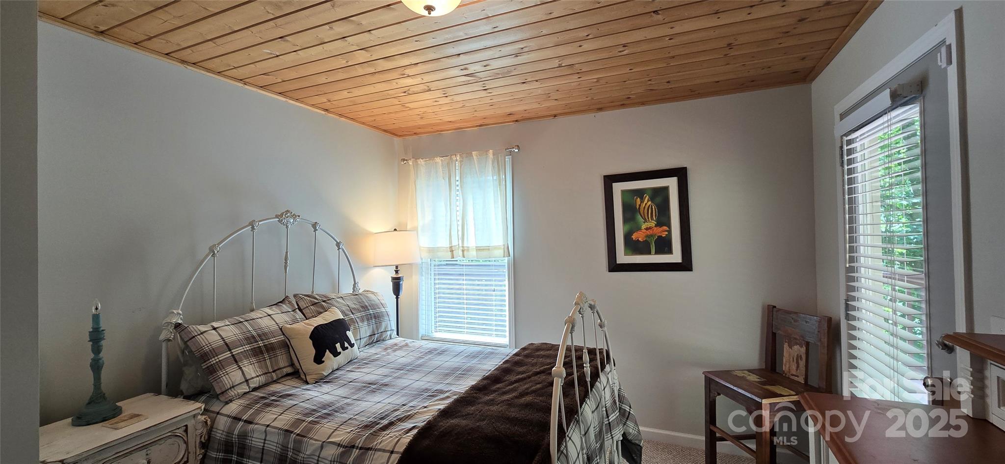 607 Rocky Top Trail — Barnardsville