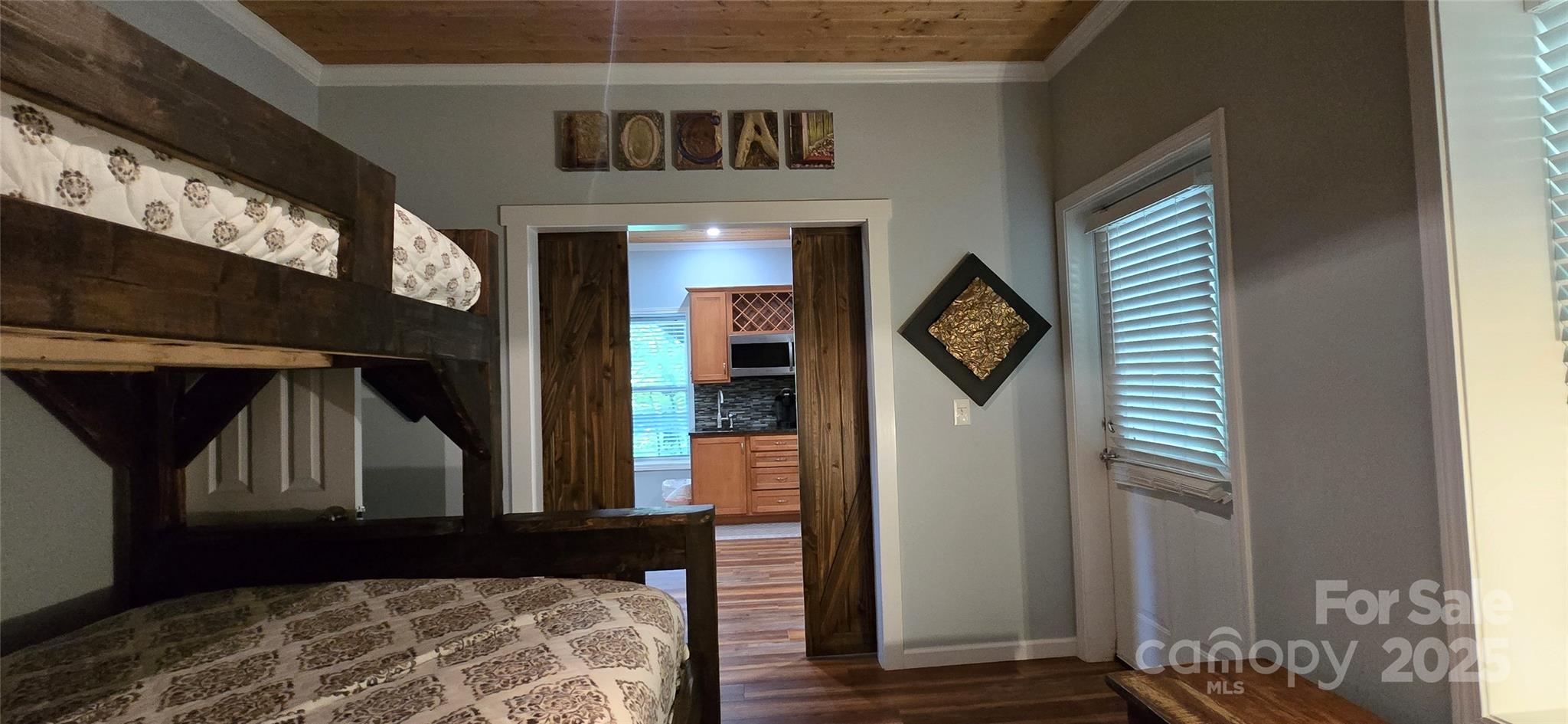 607 Rocky Top Trail — Barnardsville