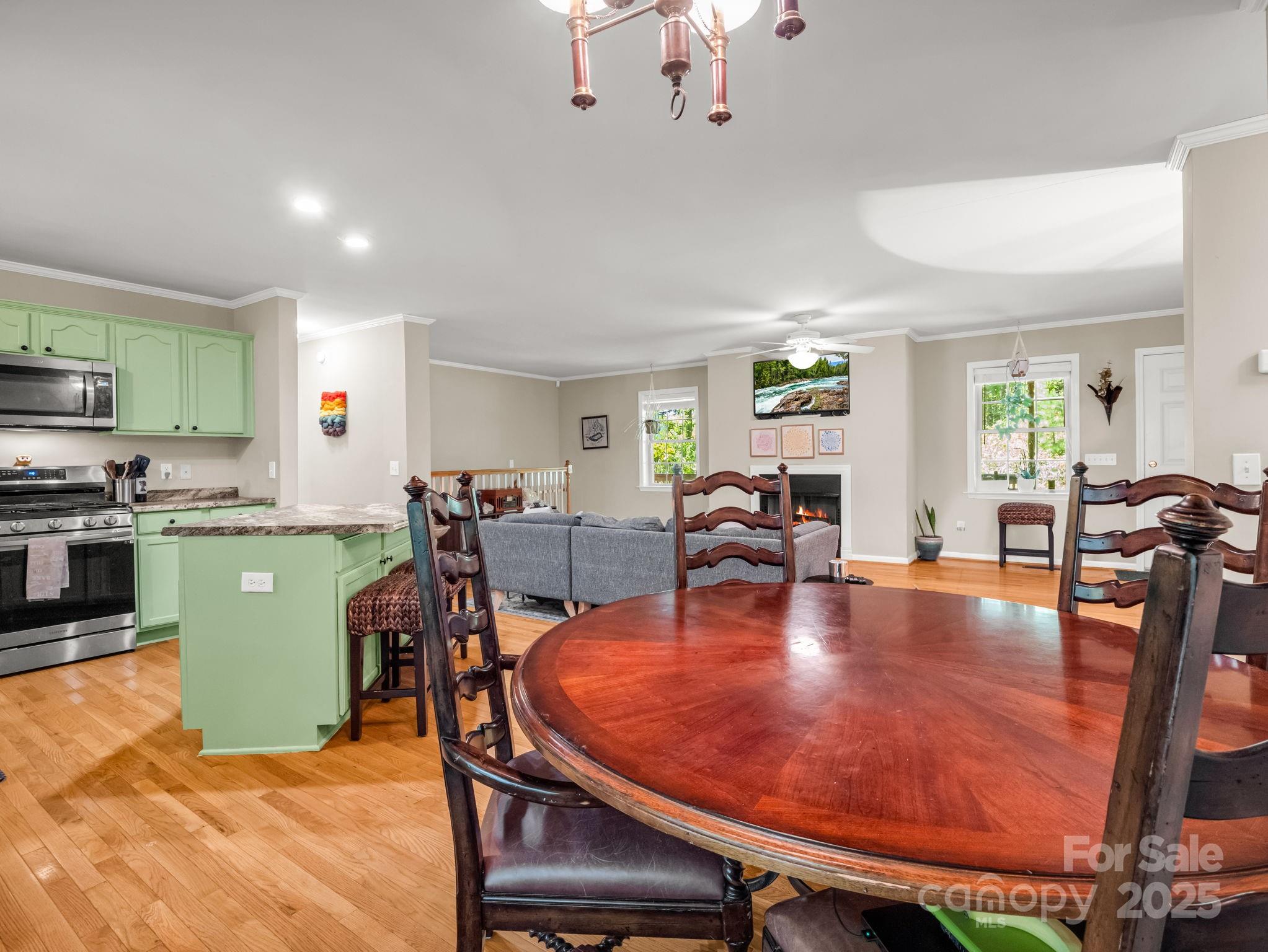 288 Long Ridge Road — Old Fort