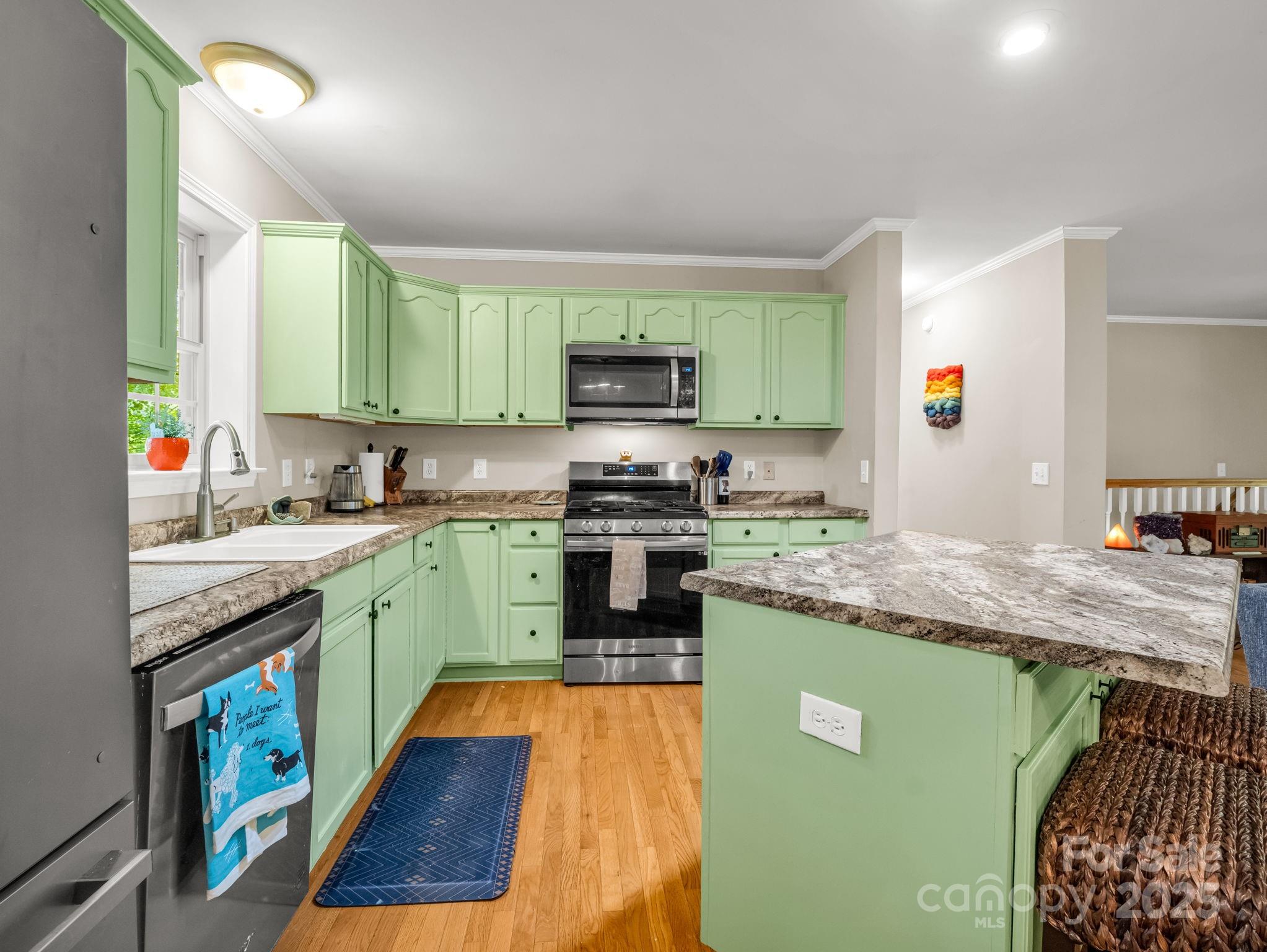 288 Long Ridge Road — Old Fort