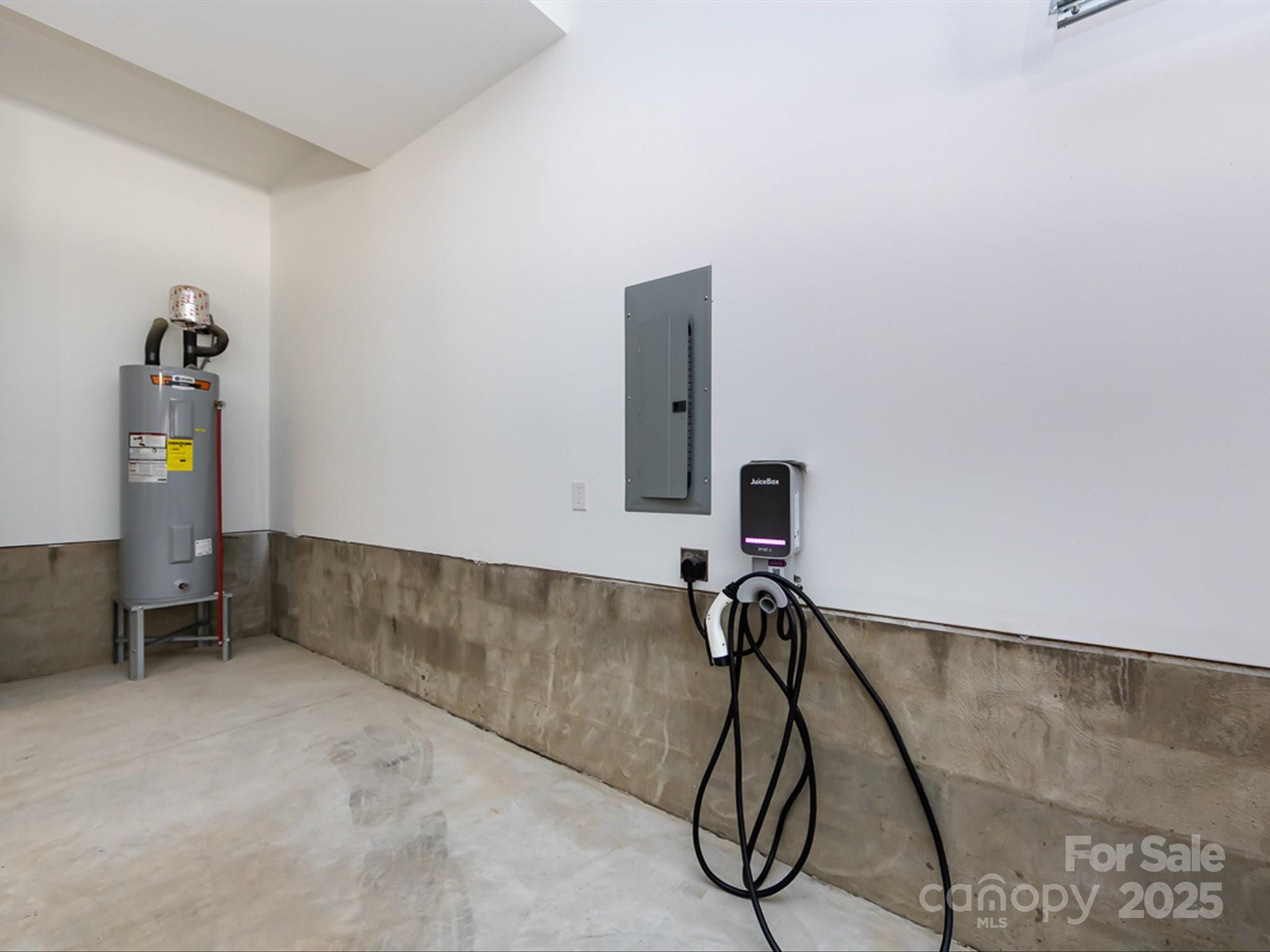 3022 Kalex Court — Charlotte