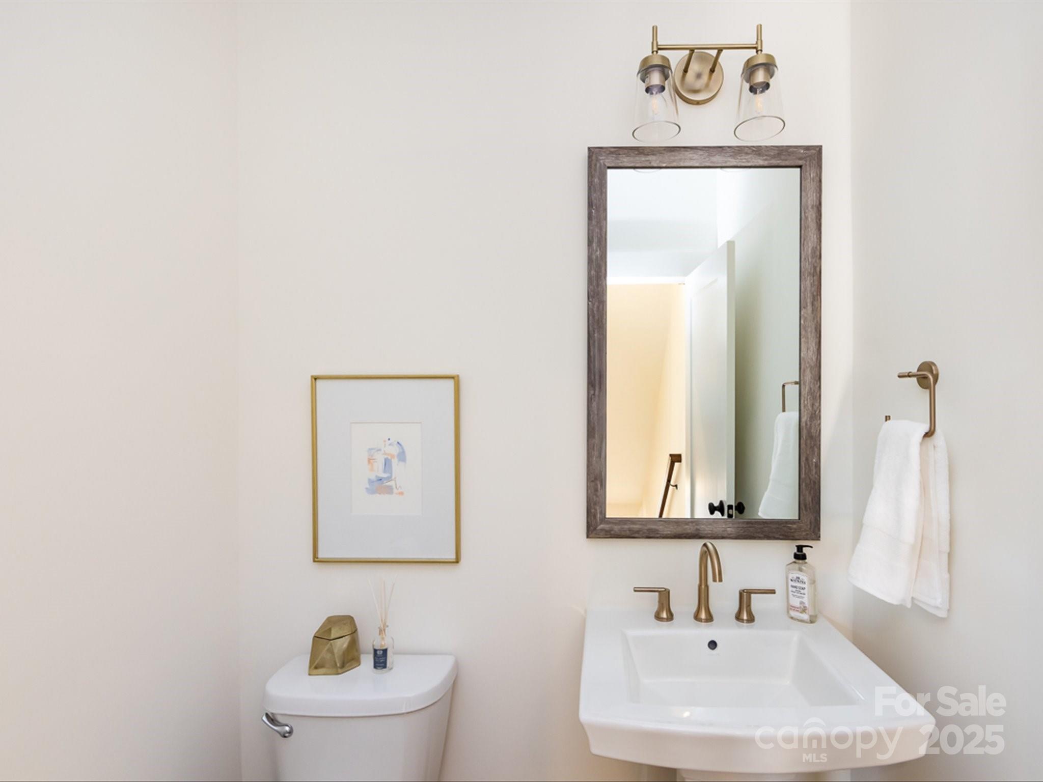 3022 Kalex Court — Charlotte