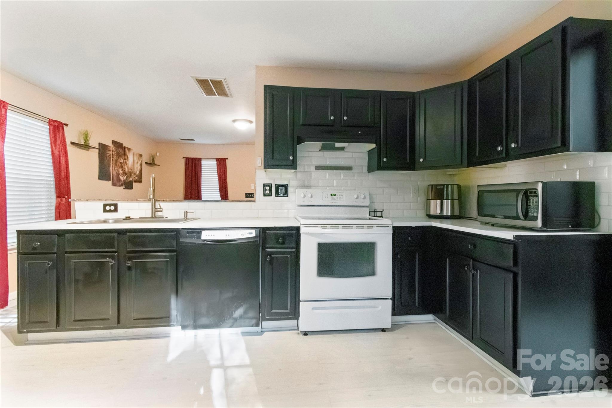 5541 Peachwood Drive — Charlotte