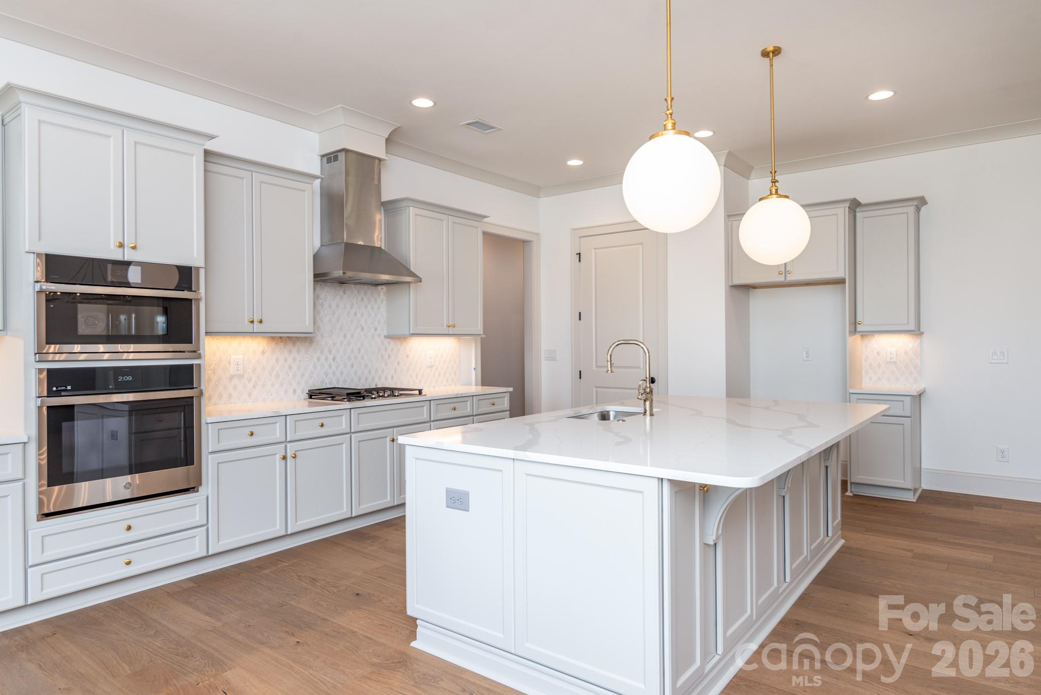 12821 Mayes Road — Huntersville
