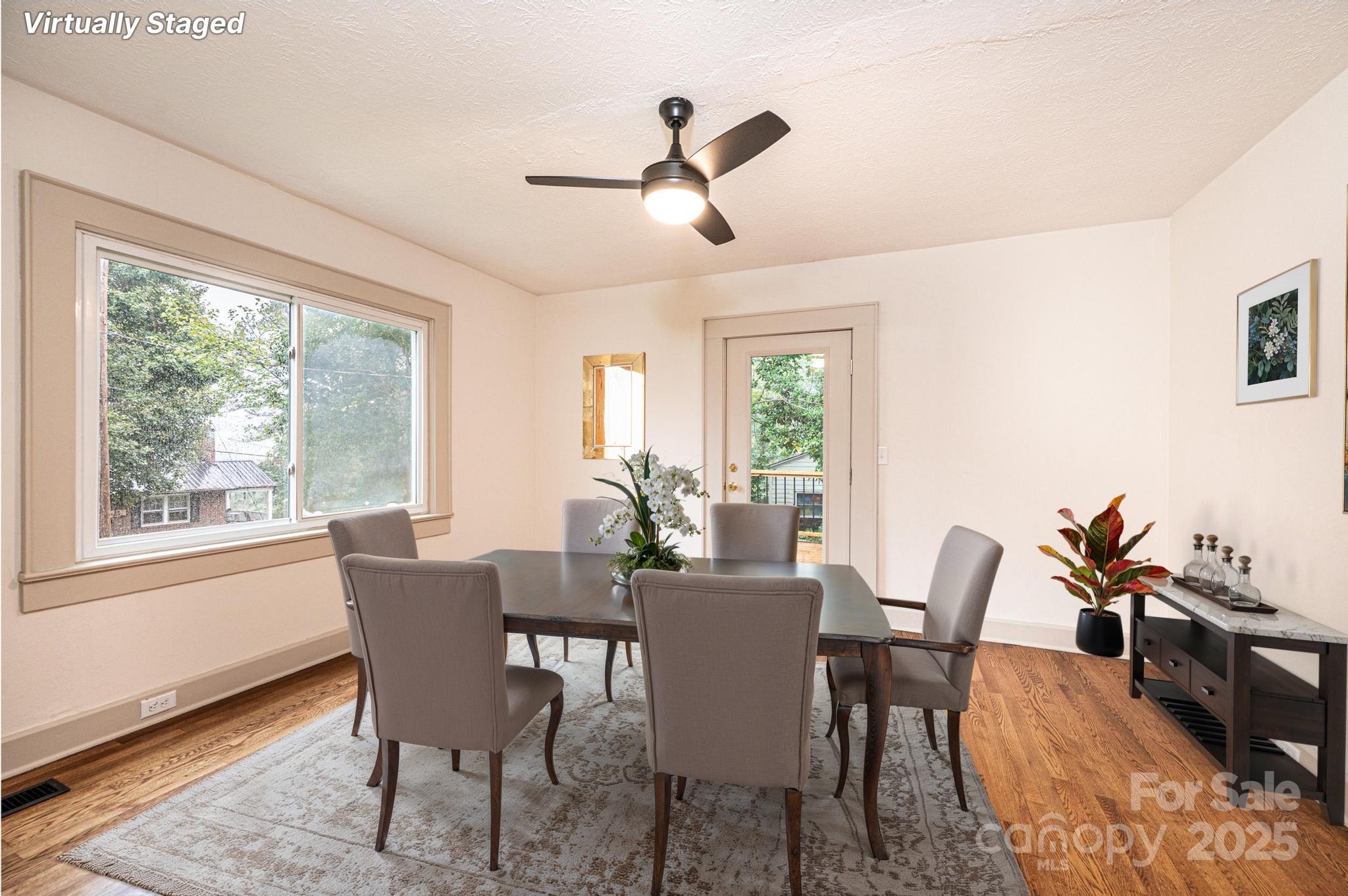 526 Kentwood Street SW — Lenoir