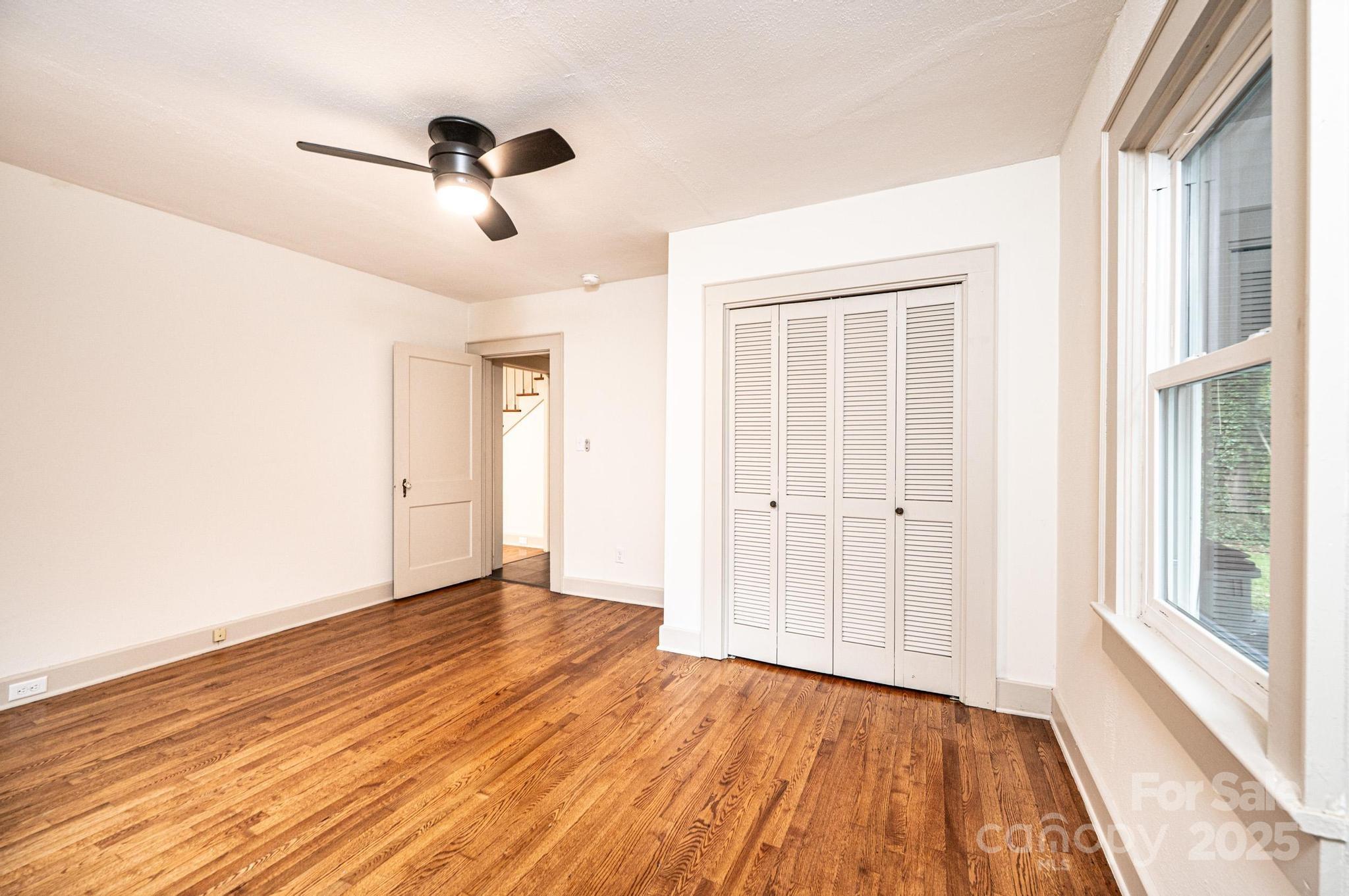 526 Kentwood Street SW — Lenoir