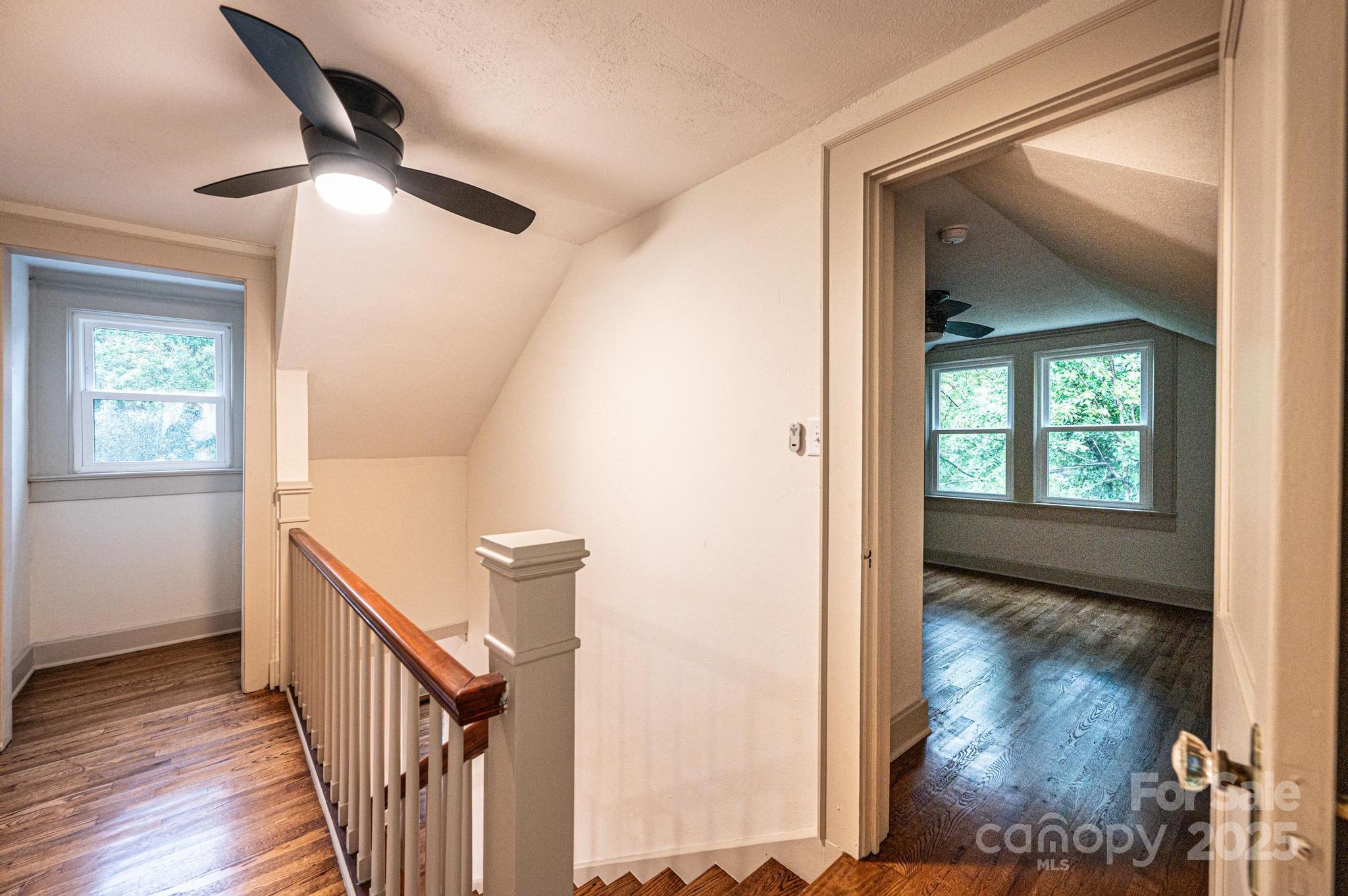 526 Kentwood Street SW — Lenoir