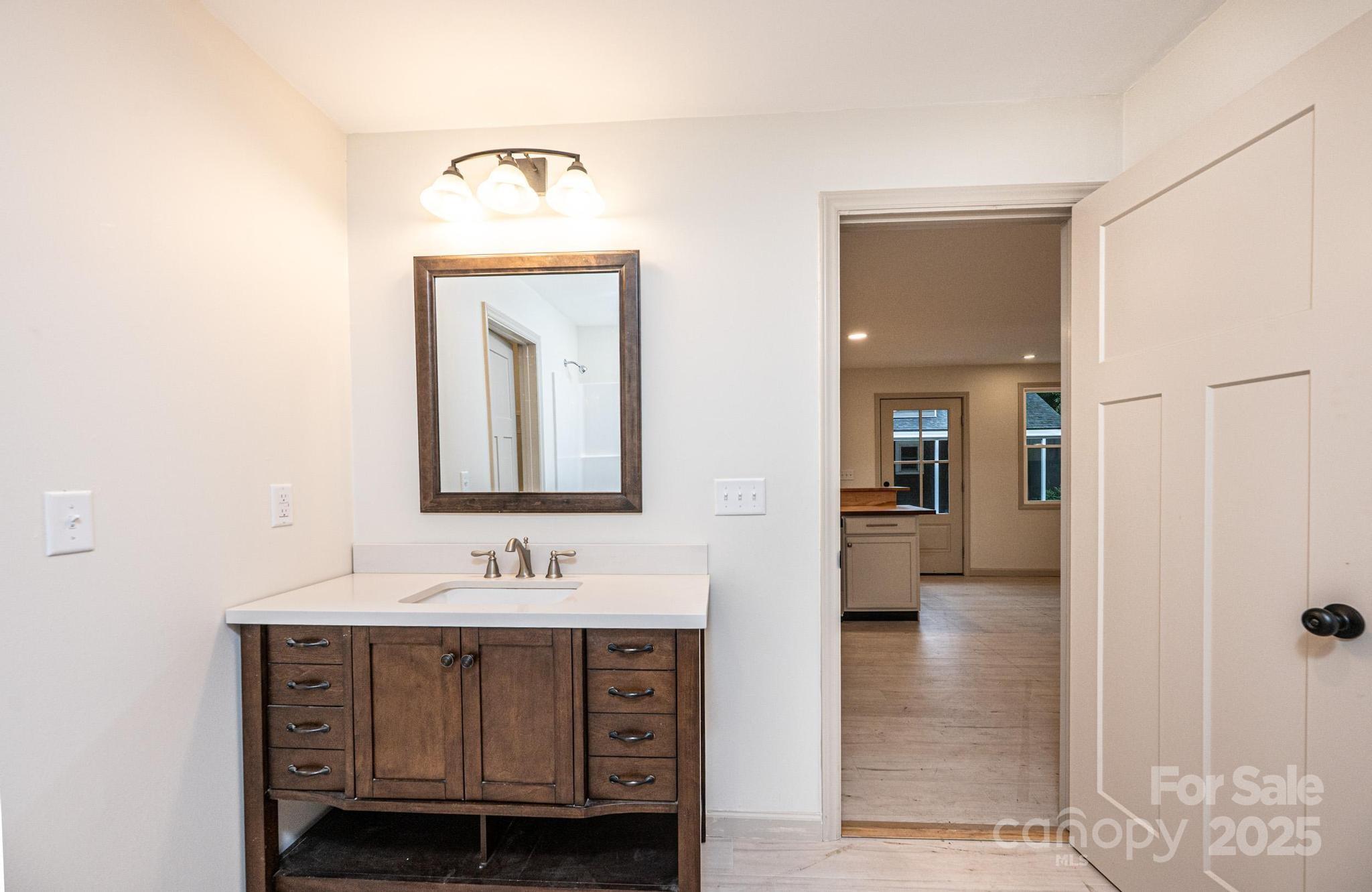 526 Kentwood Street SW — Lenoir
