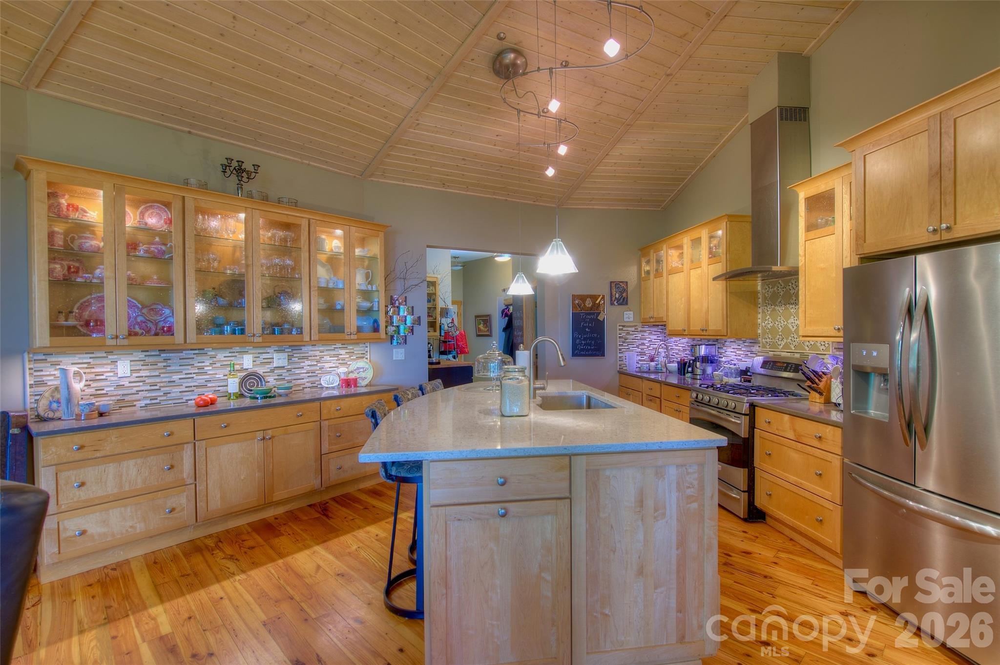 1024 Arrowhead Ridge Road — Spruce Pine