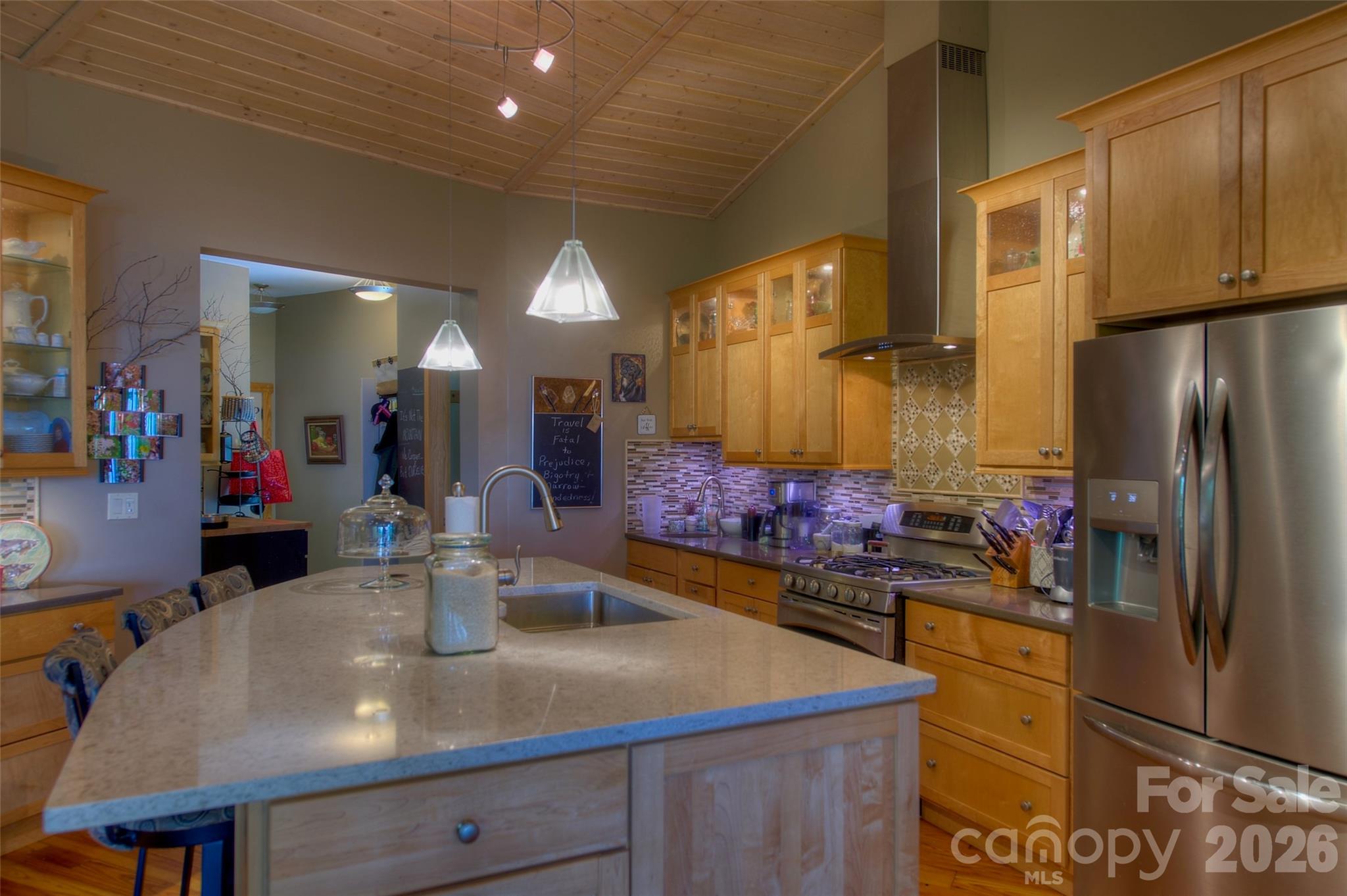 1024 Arrowhead Ridge Road — Spruce Pine