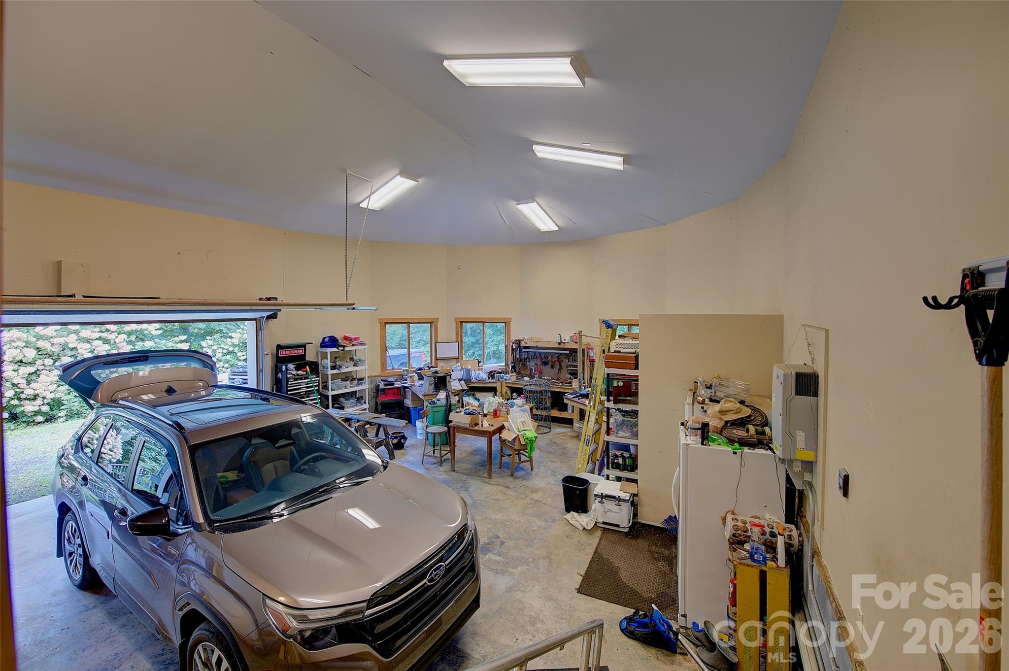1024 Arrowhead Ridge Road — Spruce Pine