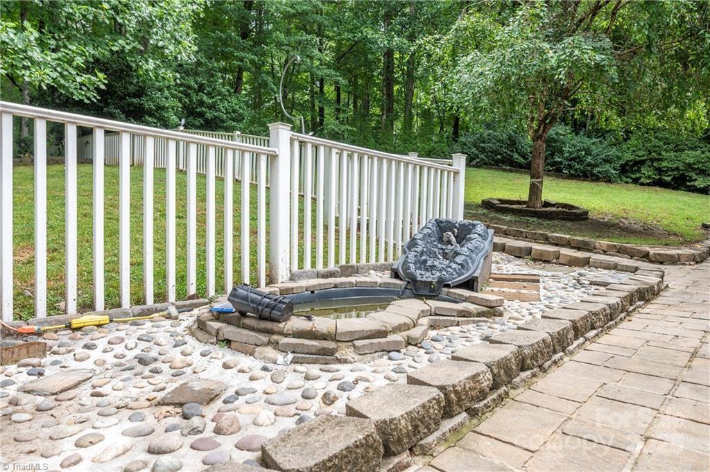 8295 Branson Road — Stokesdale
