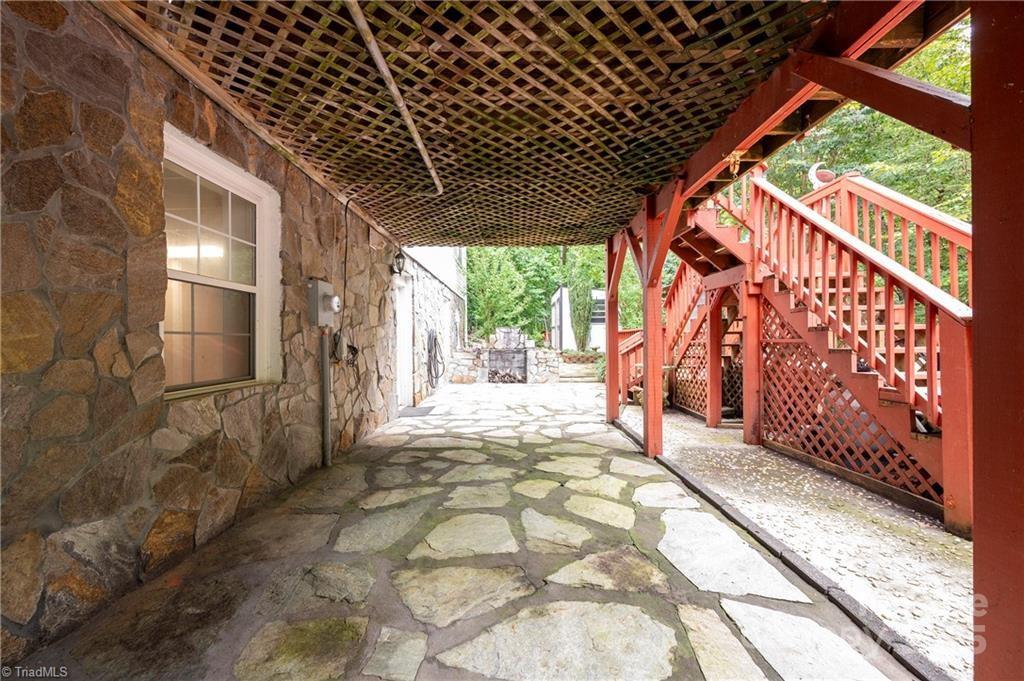 8295 Branson Road — Stokesdale