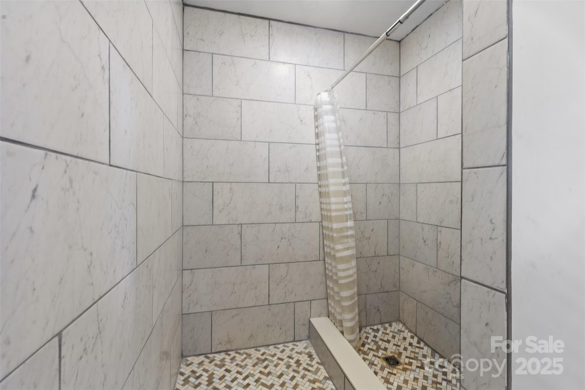 4920 Surfwood Drive — Sherrills Ford